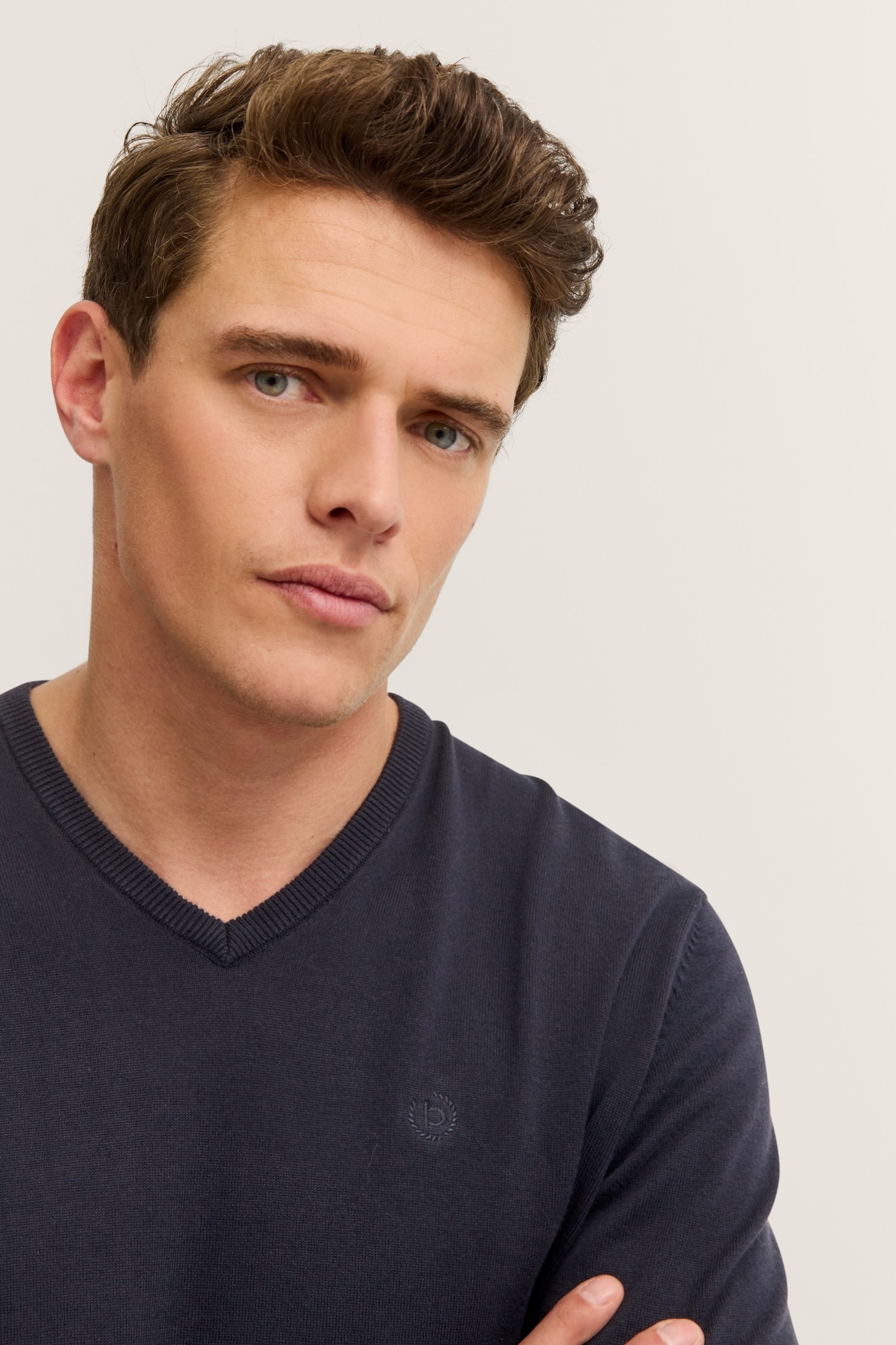 bugatti V-Ausschnitt-Pullover »Basic Essential«, aus reine Baumwolle
