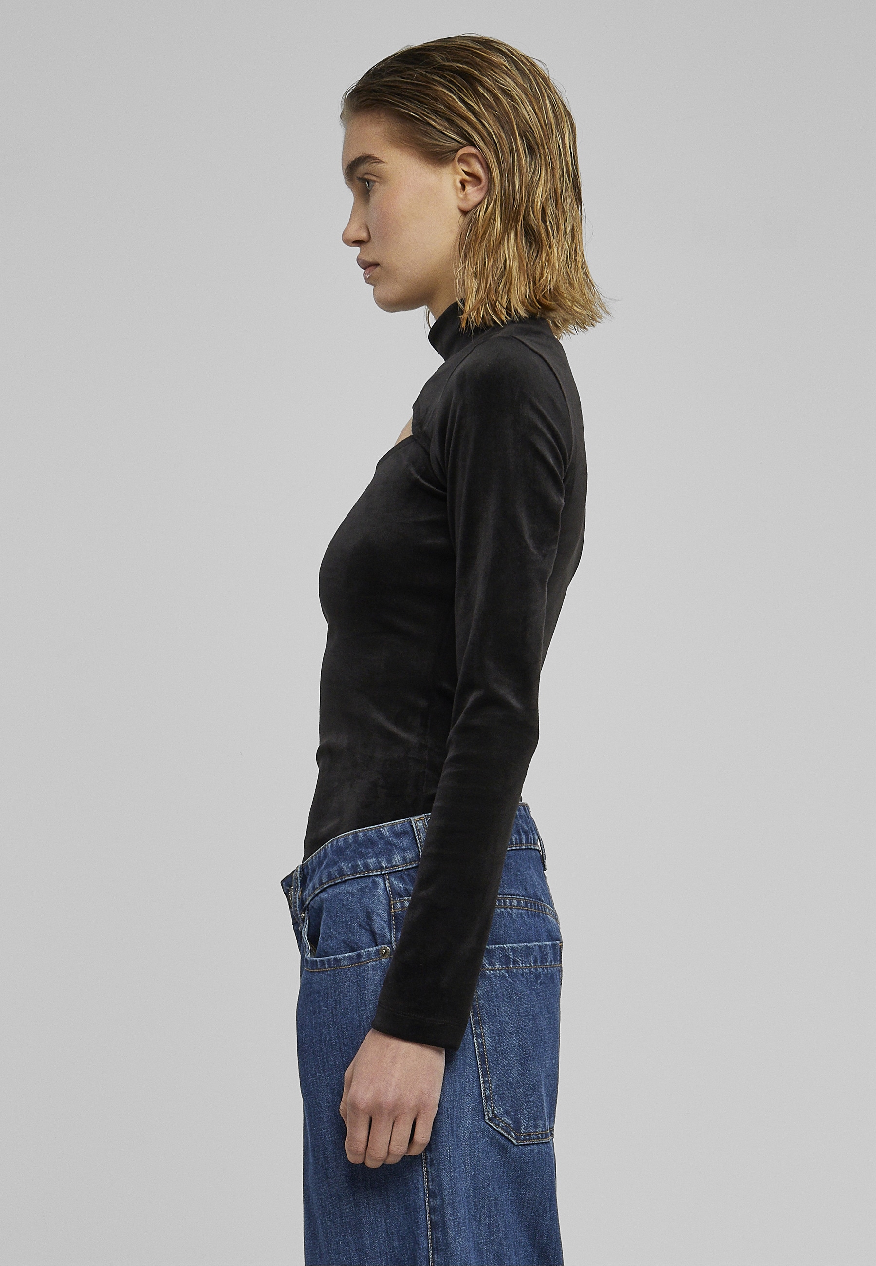 URBAN CLASSICS Body »Urban Classics Damen Ladies Velvet Cut-Out Turtleneck Body«