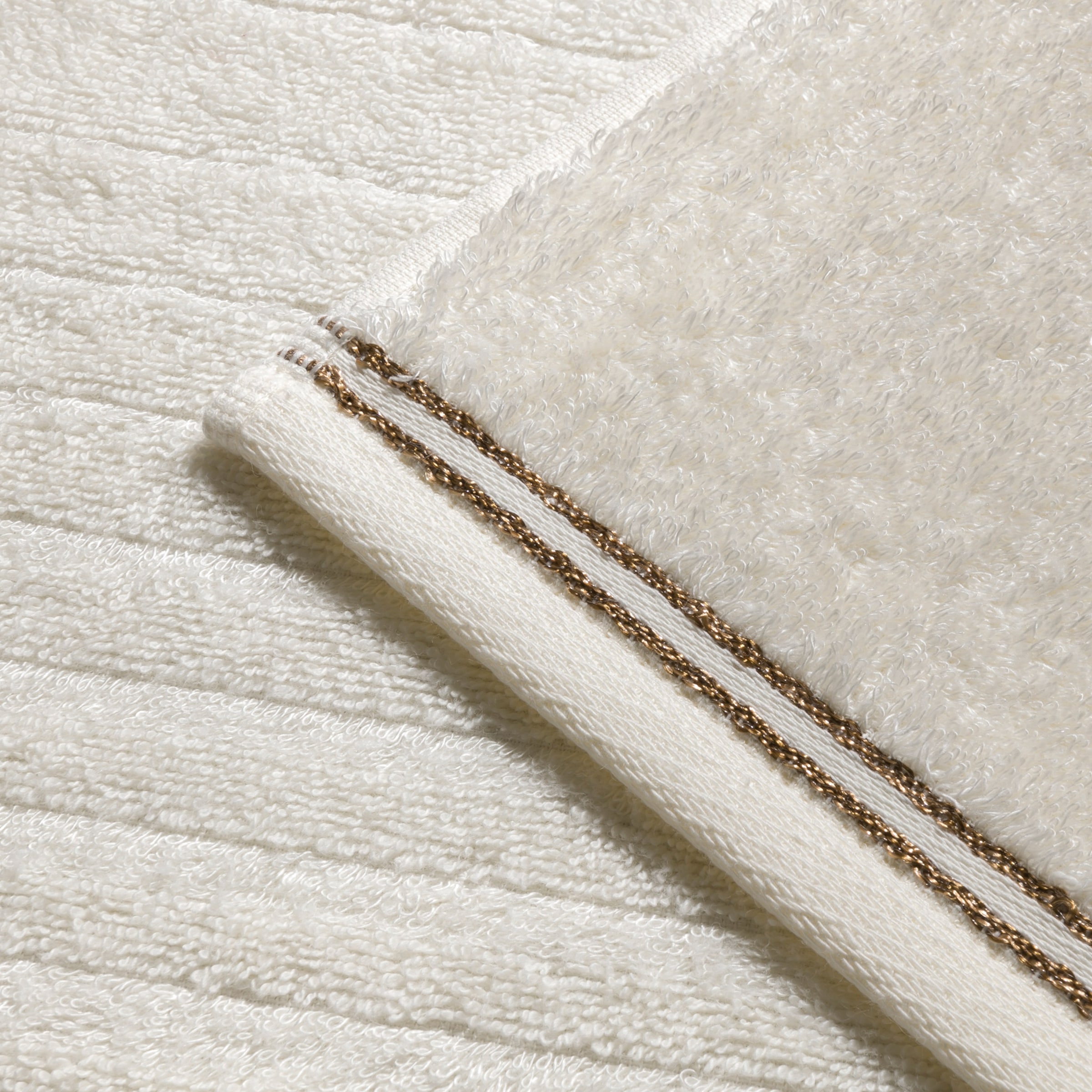 Möve Handtuch »Vibrant Opulence Ombre« aus Baumwolle und Lyocell gefertigt