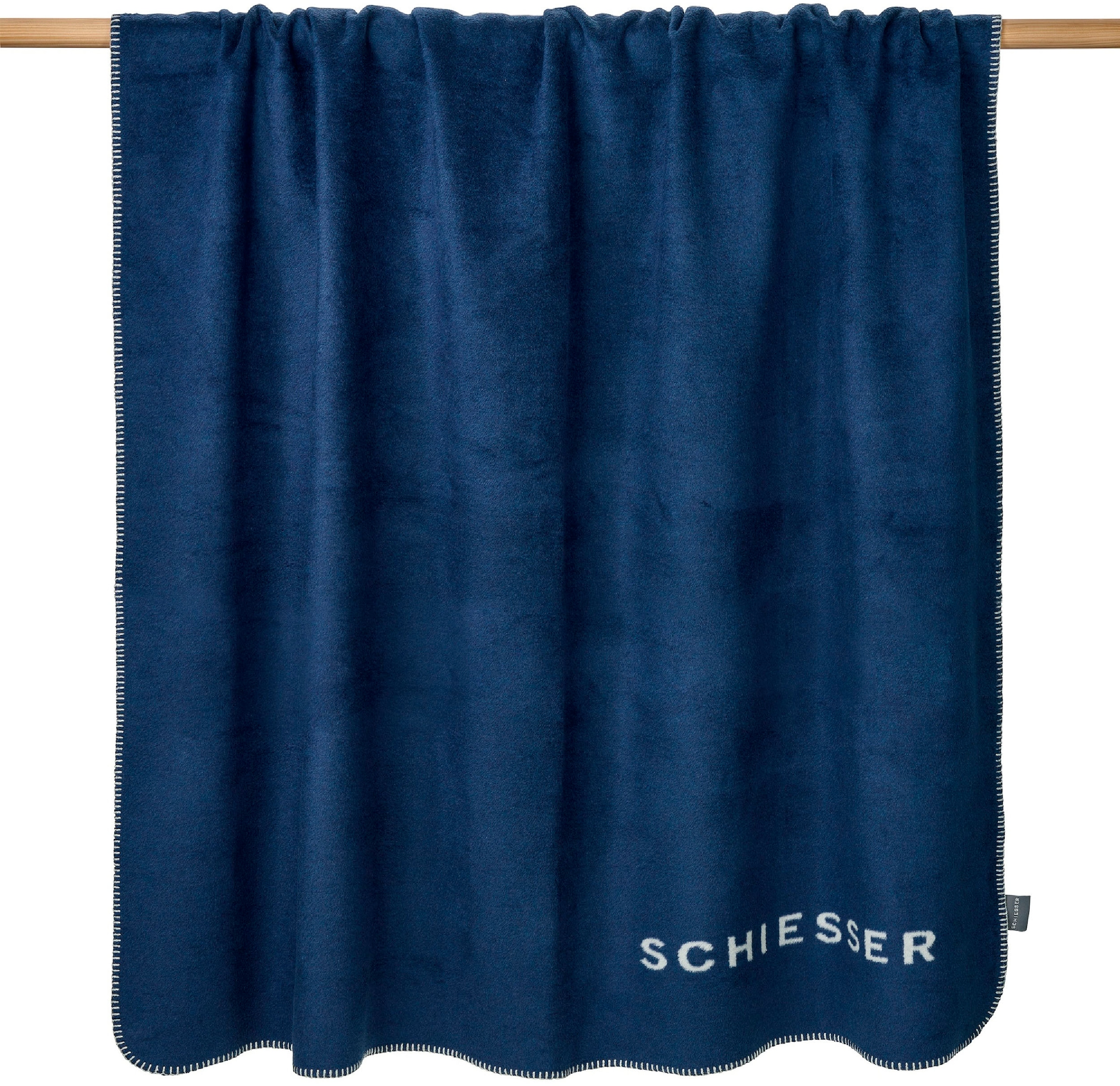 Schiesser Wohndecke »Kuscheldecke Klara in Wendeoptik - Baumwoll-Mix - warm und flauschig«, Made in Green
