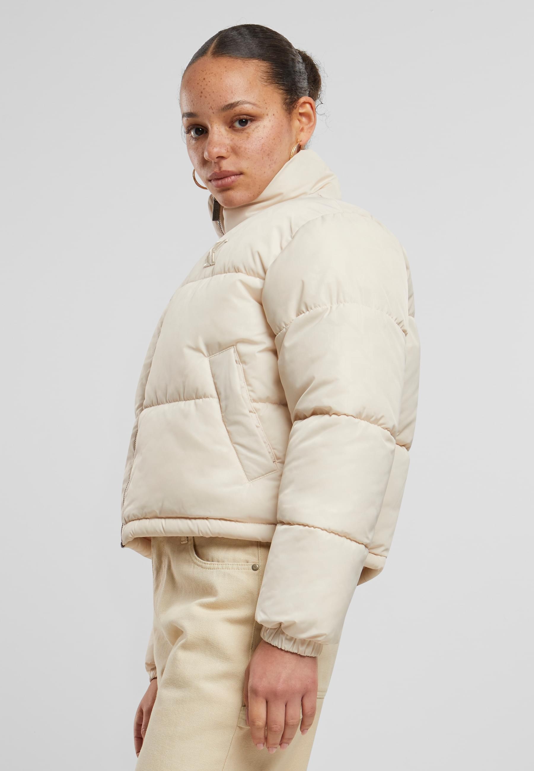 Karl Kani Winterjacke »Karl Kani Karl Kani OG AOP Crop Puffer Jacket« 1 Stk. tlg. ohne Kapuze