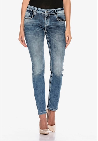 Cipo & Baxx Slim-fit-Jeans, mit bestickten Gesäßtaschen in Skinny Fİt kaufen