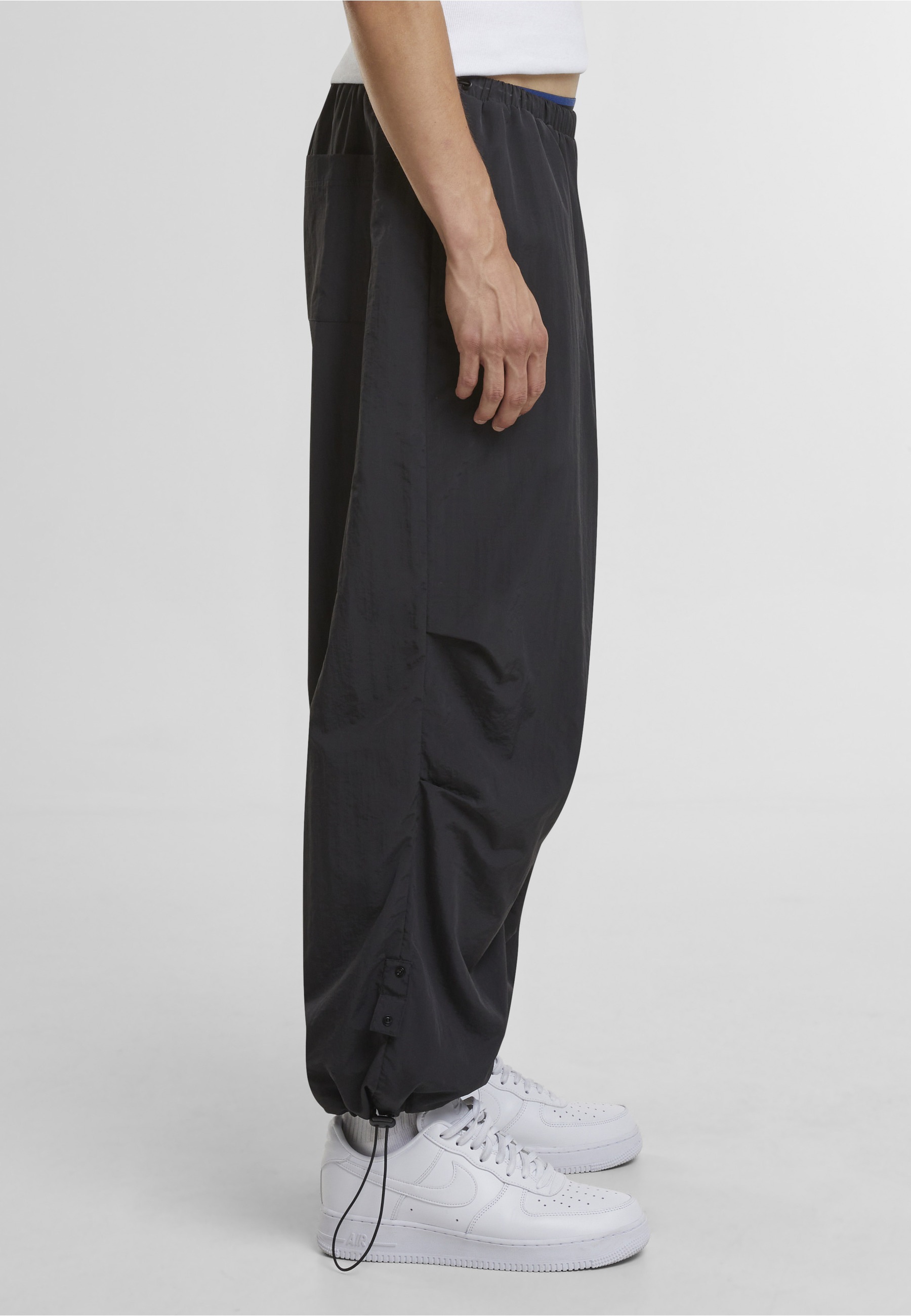 URBAN CLASSICS Stoffhose »Urban Classics Herren Nylon Parachute Pants«