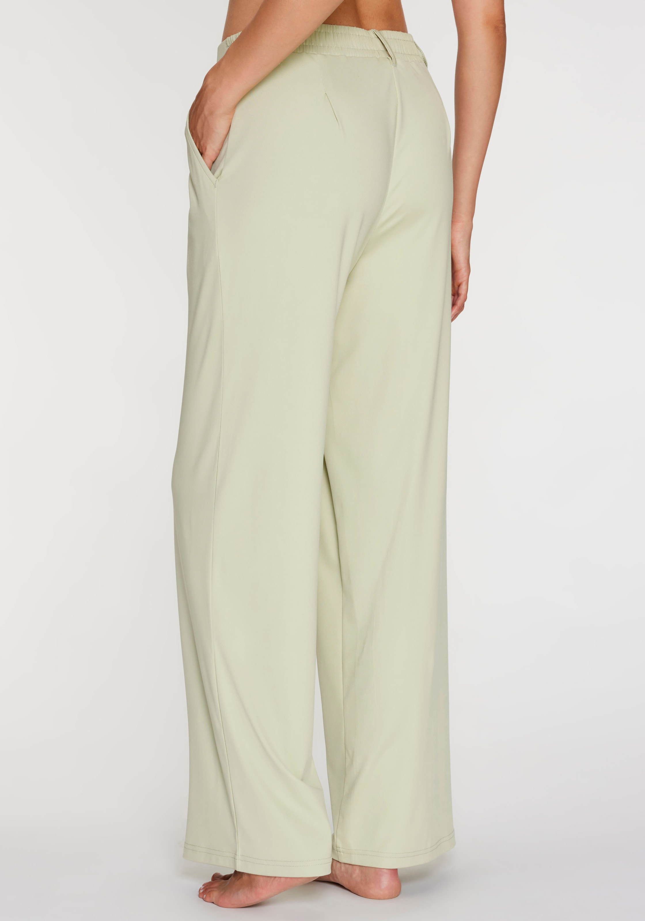 H.I.S Palazzohose, mit weitem Bein und kleinen Falten am Bündchen, Loungewear