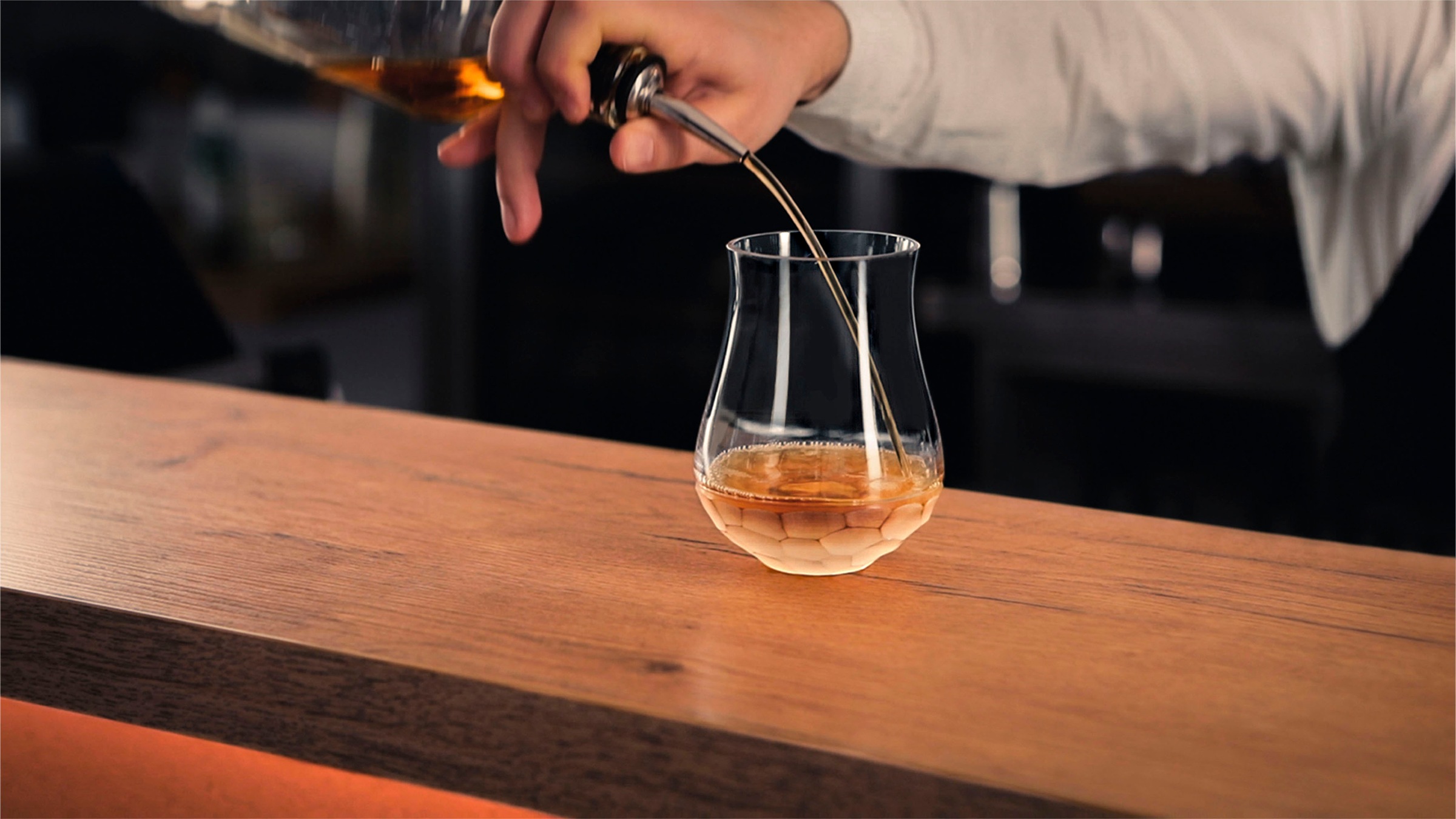 Eisch Germany Whiskyglas »HAMILTON, Made in Germany«, (Set, 2 tlg., 2 Whiskygläser im Geschenkkarton), handgefertigt und manuell mit Diamantschliff veredelt, 350 ml, 2-tlg.