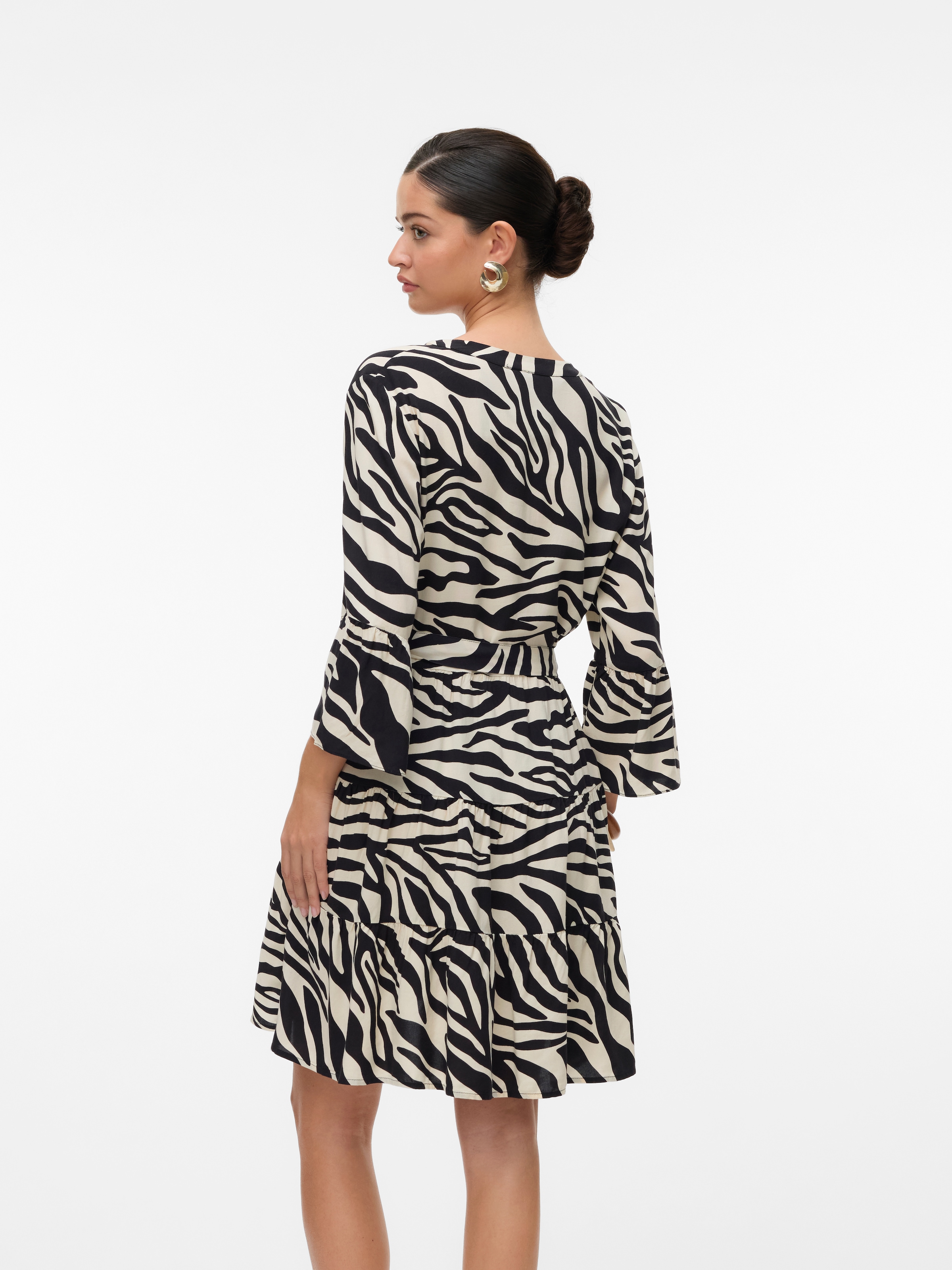Vero Moda Tunikakleid »VMMELBA 3/4 SHORT BELT DRESS WVN GA NOOS«, Sommerkleid, mit Volant und Taillen-Bindegürtel