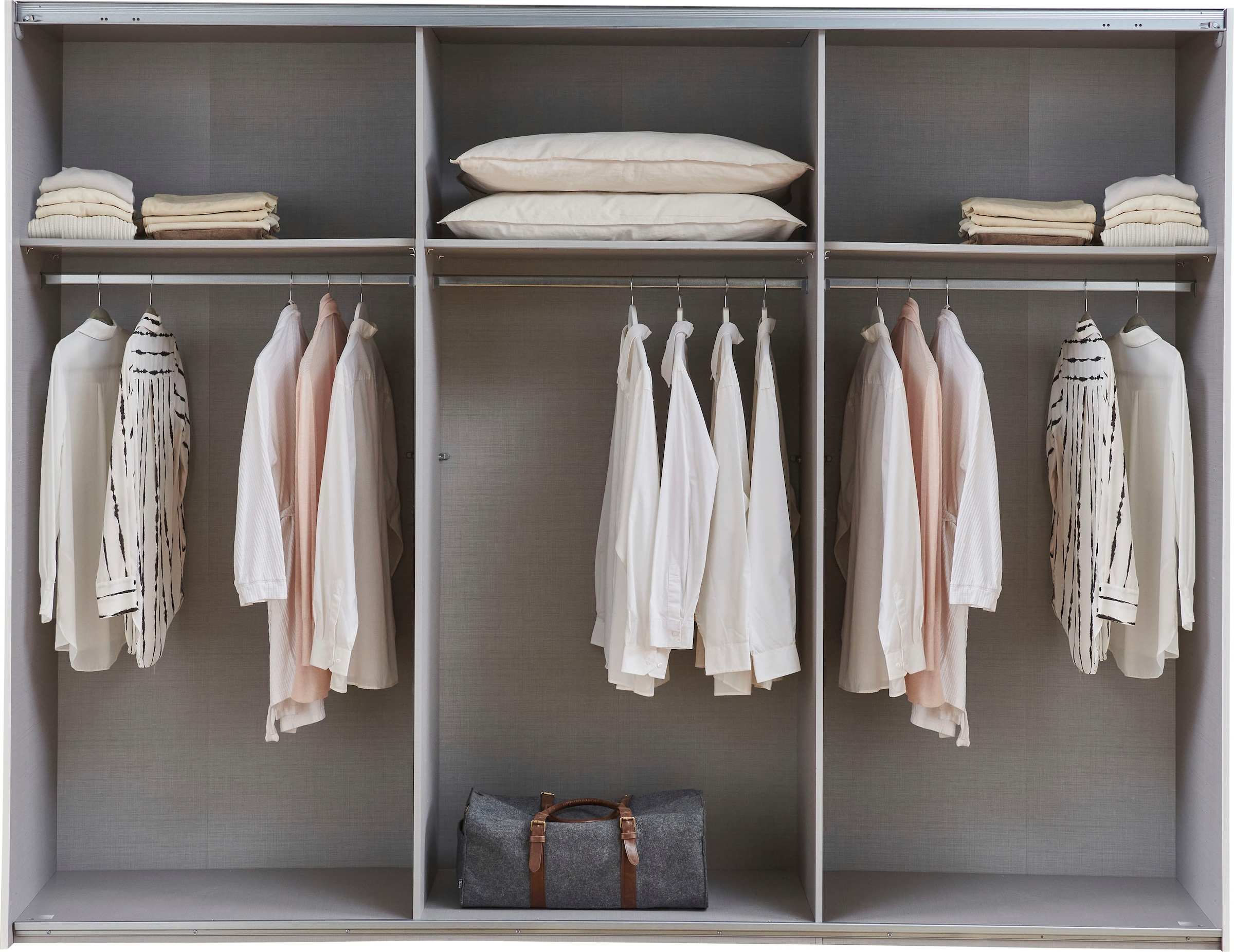 Wimex Schwebetürenschrank »Jork Kleiderschrank mit Spiegel, schwarze Metallgriffe«, Schrank in verschiedenen Größen und Innenausstattungsvarianten