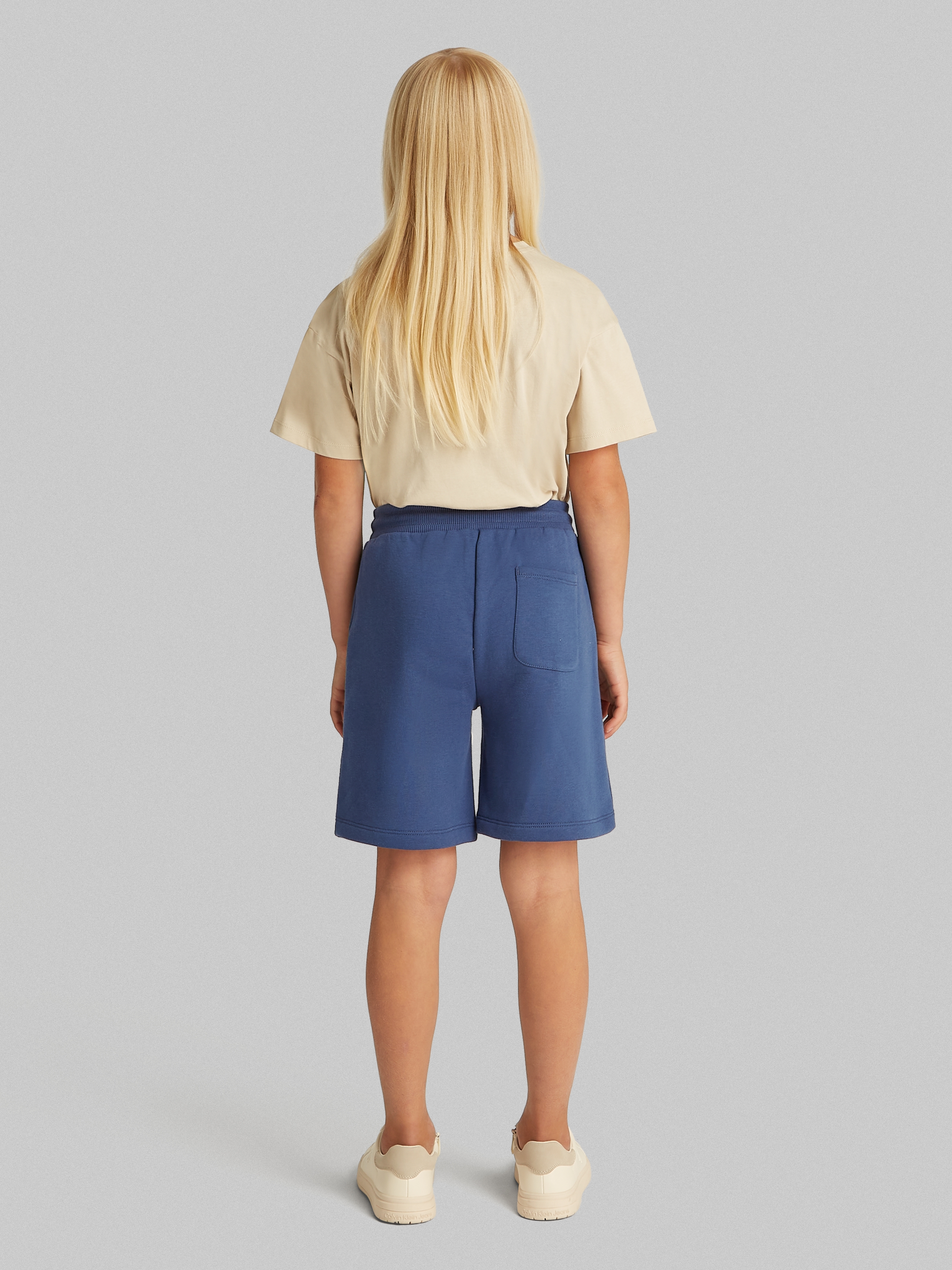 Calvin Klein Jeans Shorts »MINI BADGE SHORTS«  mit Logo