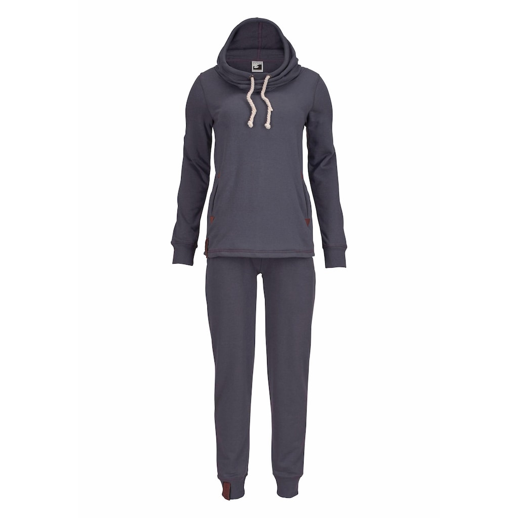 Ocean Sportswear Jogginganzug »Essentials Joggingsuit«, (Set, 2 tlg.), mit Lederimitat-Details