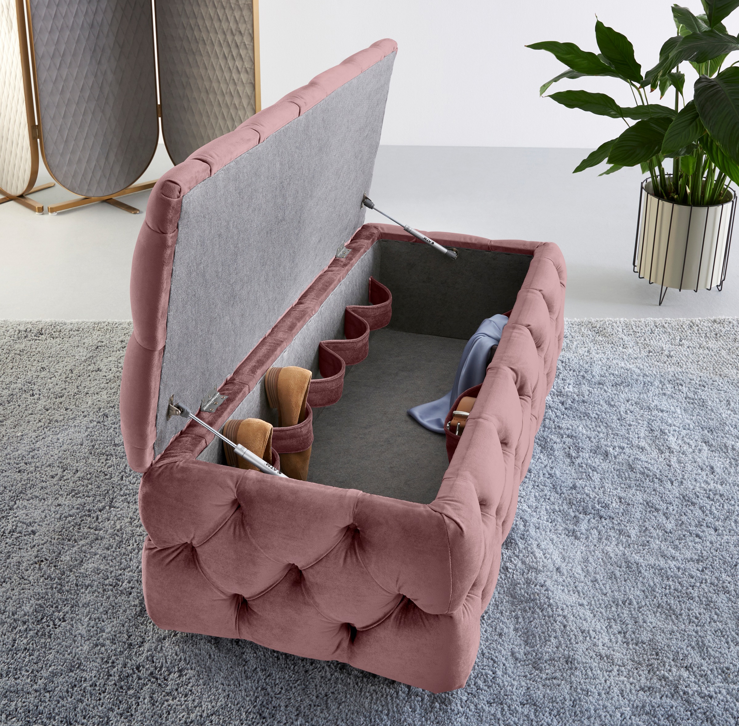 Guido Maria Kretschmer Home&Living Polsterhocker »KALINA, hochwertige Knopfheftung, B/T/H: 120/55/45 cm«, mit Staufach und innenliegenden Laschen zur besseren Aufbewahrung