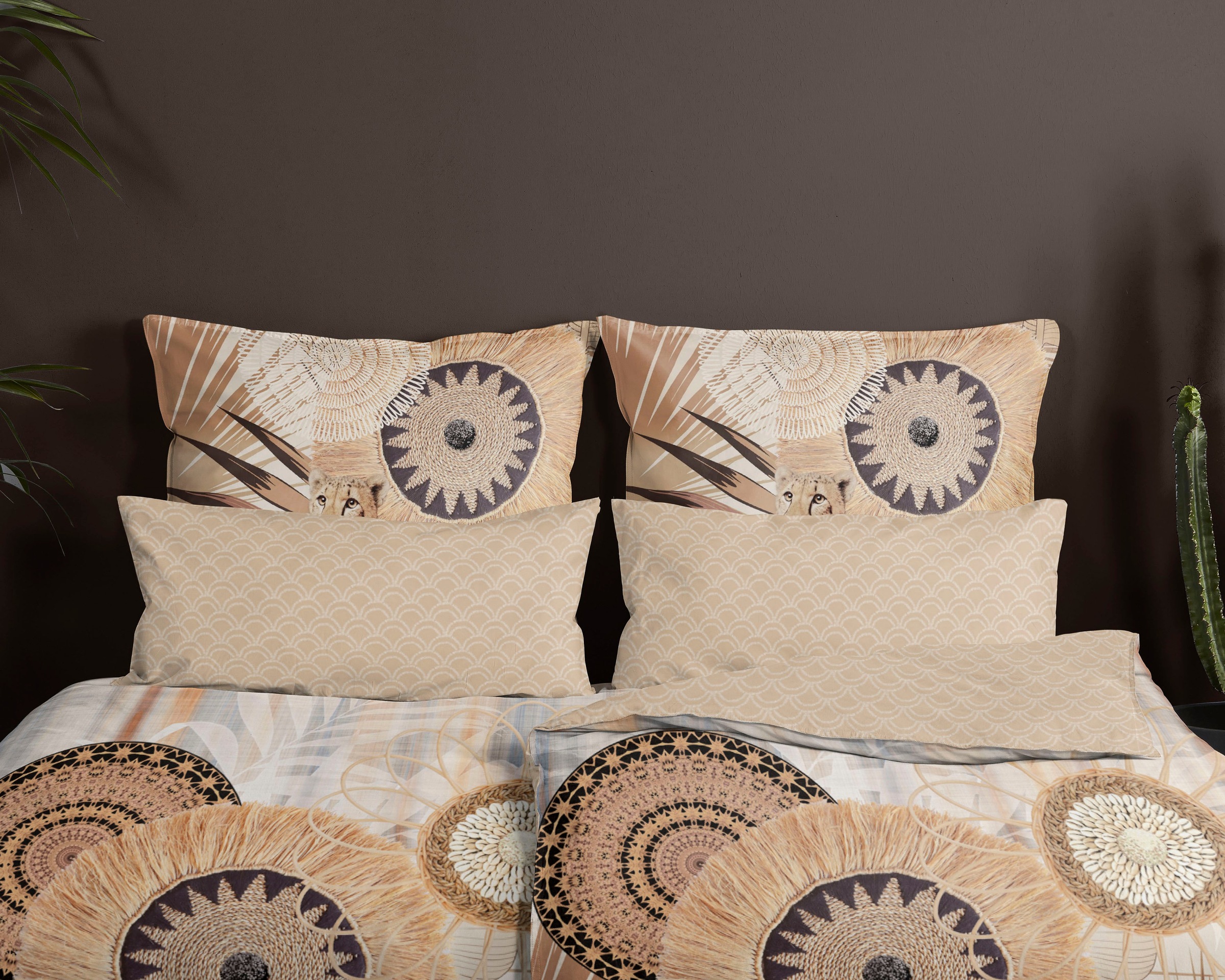 hip Wendebettwäsche »Raeni«, Mako-Satin, 135x200, Reißverschluss, Wendeoptik, Mandala, Leopard Sand