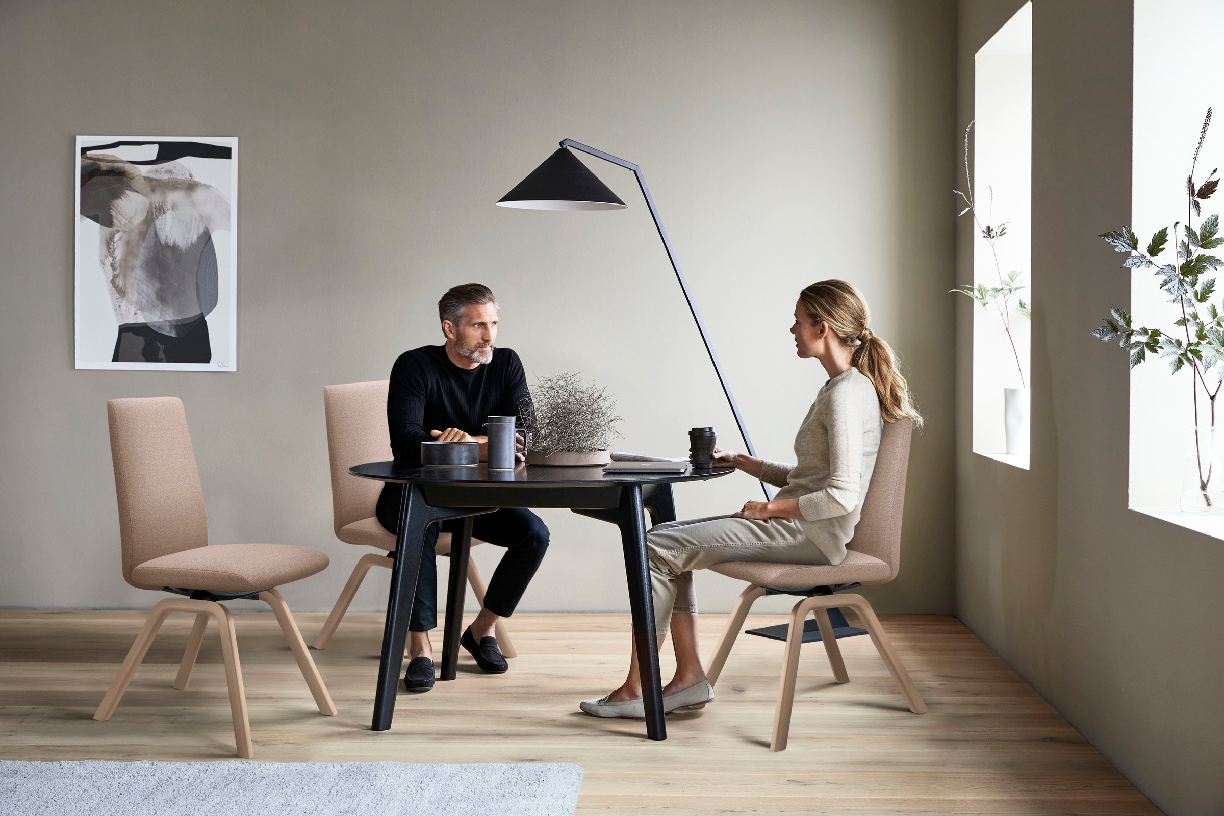 Stressless® Polsterstuhl »Laurel«, ROHLEDER Stoff Q2 FARON, Low Back, Größe L, mit schräggestellten Beinen in Walnuss