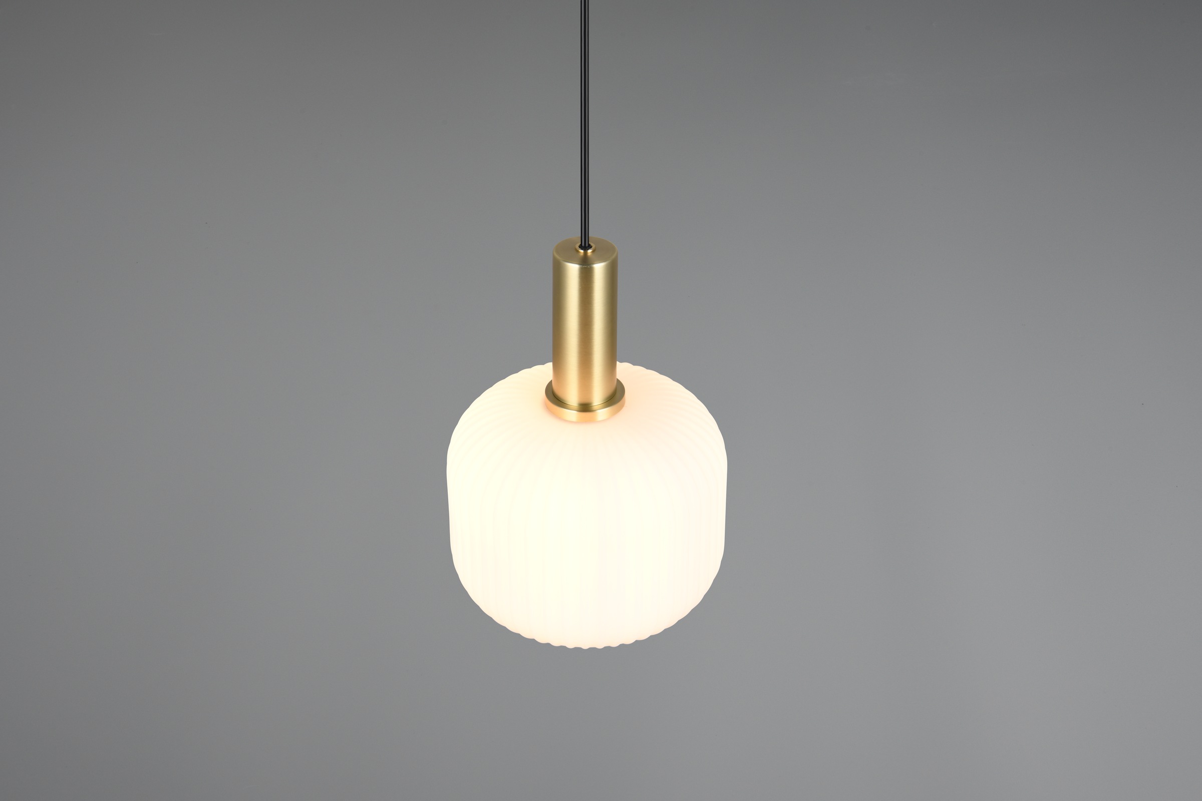 TRIO Leuchten Pendelleuchte »DIVA, E27 Hängelampe 1-flammig mit Glasschirm, exkl 1xE27 max 10W«, 1 flammig, Leuchtmittel E27 | Leuchtmittel wechselbar, höhenverstellbar bis max 150cm, Ø 20cm, Hängeleuchte Wohnzimmer Küche