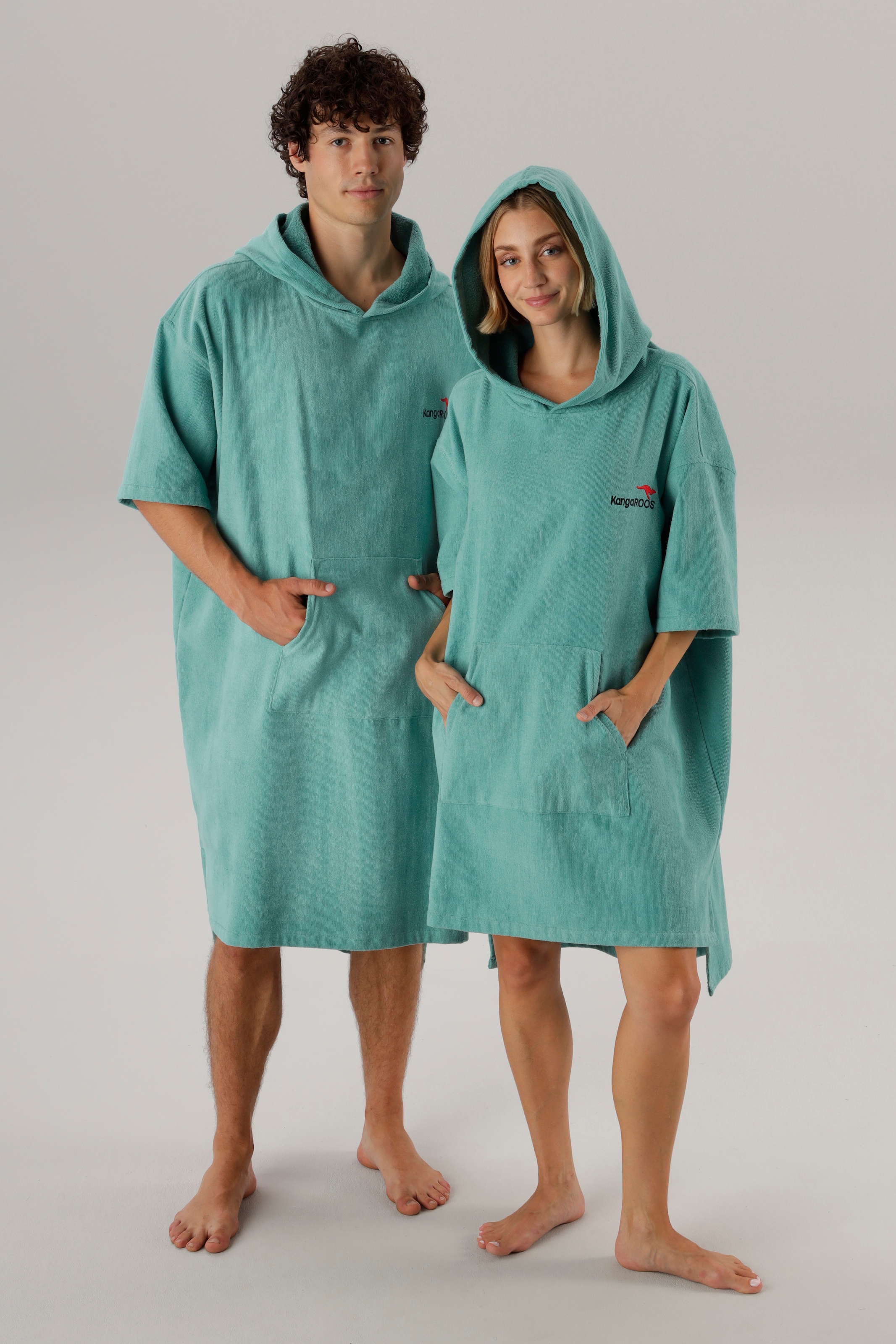 KangaROOS Badeponcho »Summer, ideal für Sauna, Spa & im Urlaub, Damen & Herren« 1 Stk. Surfponcho, mit Bauchtasche, 100% Baumwolle, Frottee