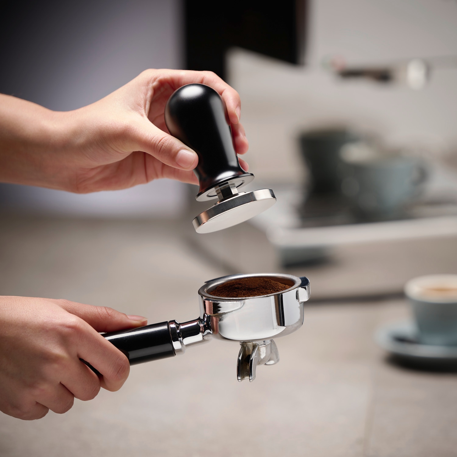 APS Tamper »Espresso Tamper Ø 58 mm, Höhe ca. 10 cm, Griff mit Druckregulierung«, (1 tlg.), aus Edelstahl, Aluminium, ca. 350 g