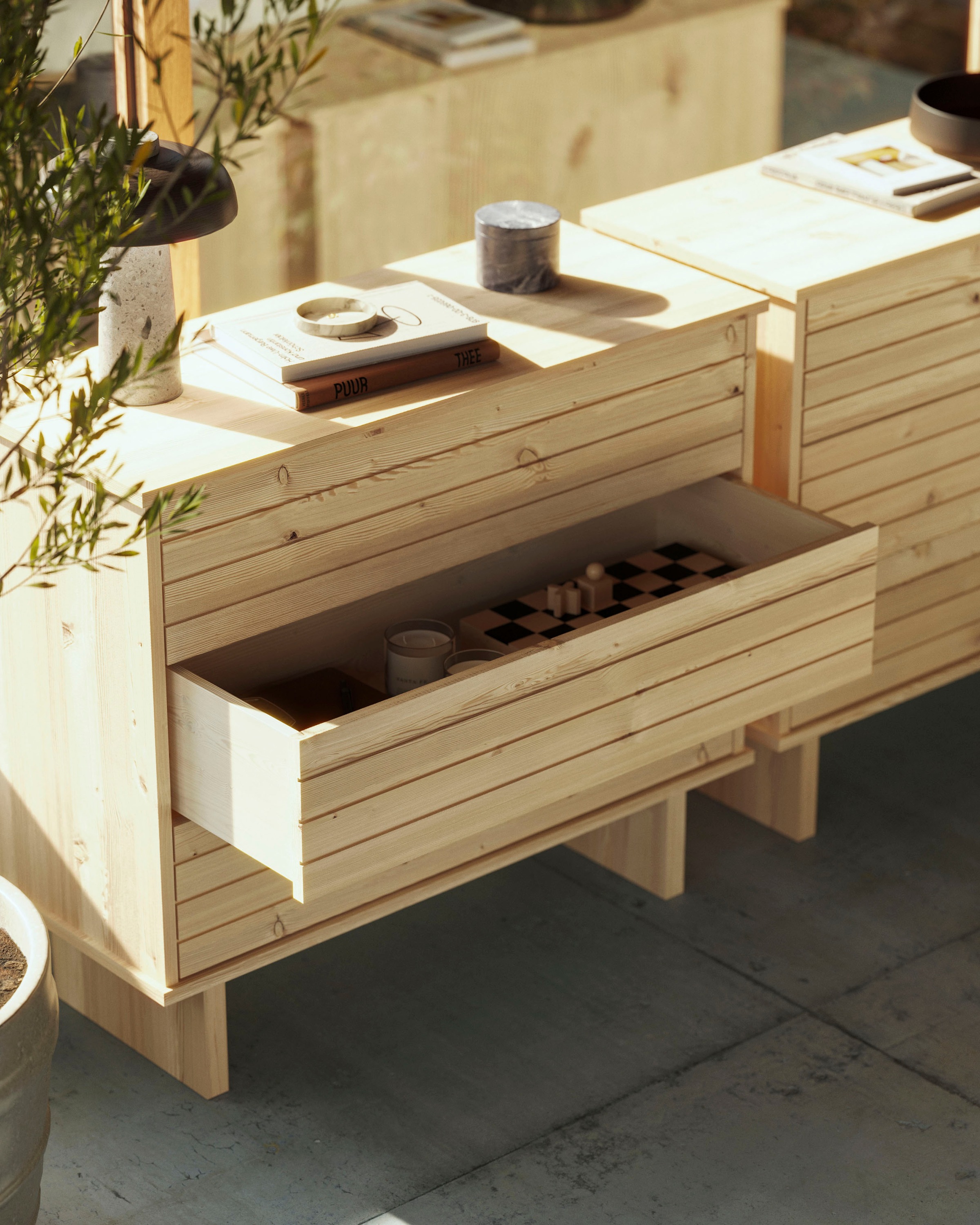 Karup Design Schubkastenkommode »Kommo«, Aus massiven Kiefernholz