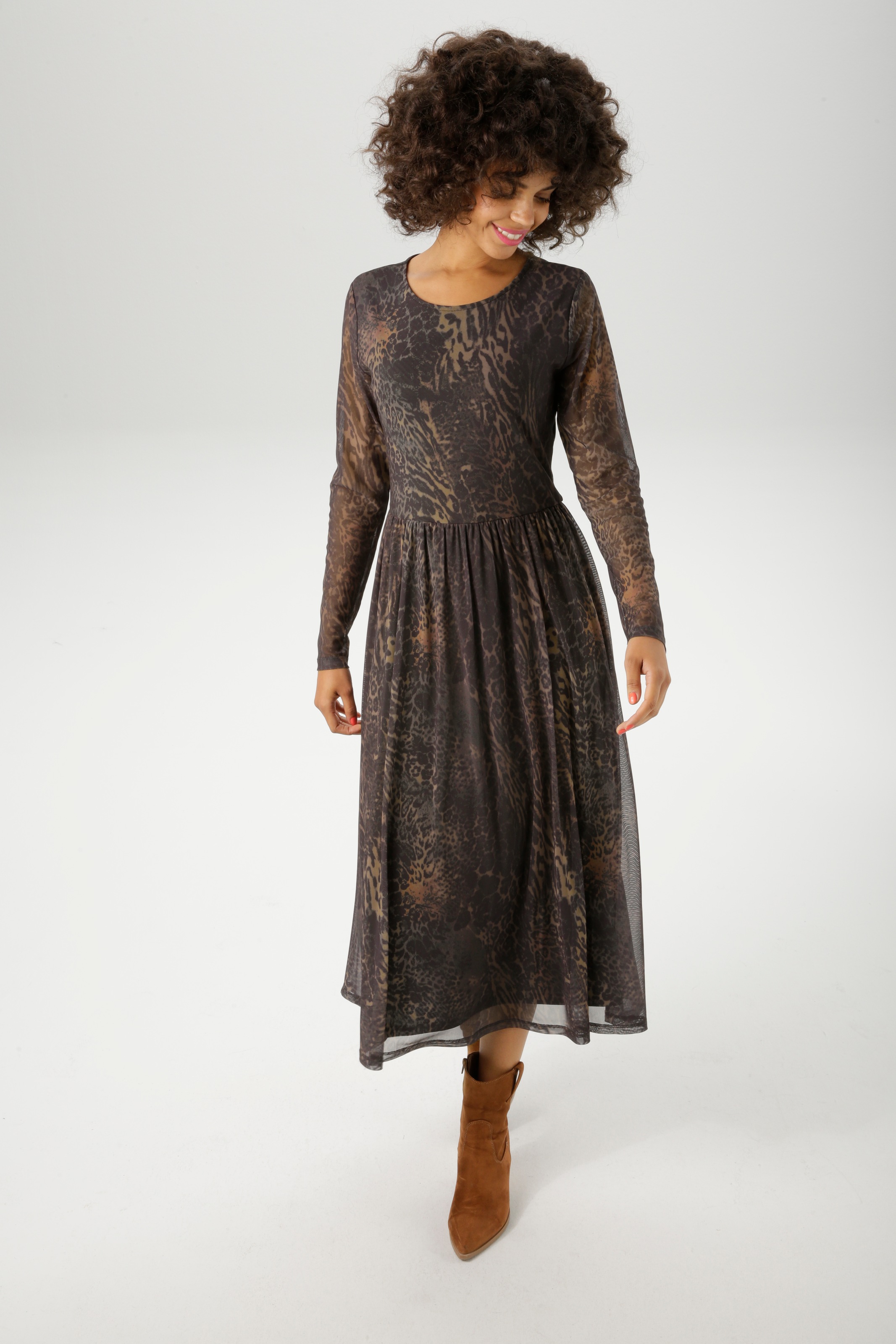 Aniston CASUAL Midikleid, mit fantasievollem Animal-Print - NEUE KOLLEKTION
