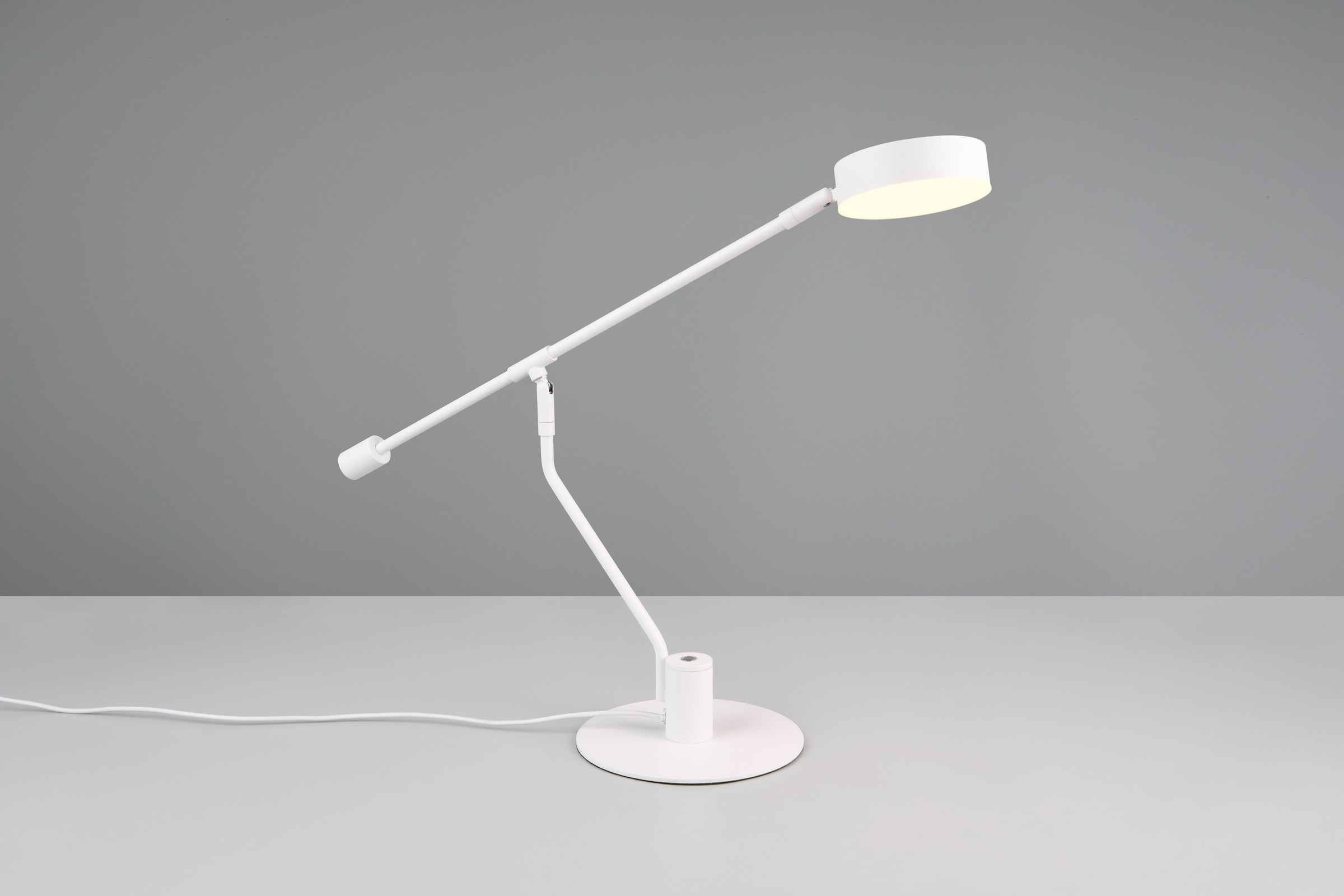 TRIO Leuchten LED Schreibtischlampe »MANDURO, LED Tischleuchte Leseleuchte 6W 560 Lumen CCT dimmbar« LED-Board 1 Stk. Farbwechsler 2700-6500K warmweiß bis kaltweiß und per Touch stufenlos dimmbar