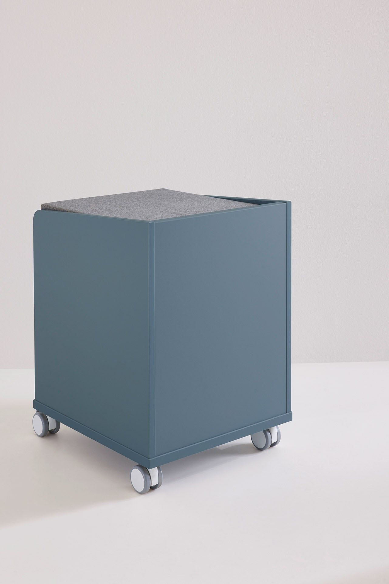 PAIDI Container »Diego Rollcontainer« mit zwei Schubladen und Ablage als Sitzfläche geeignet