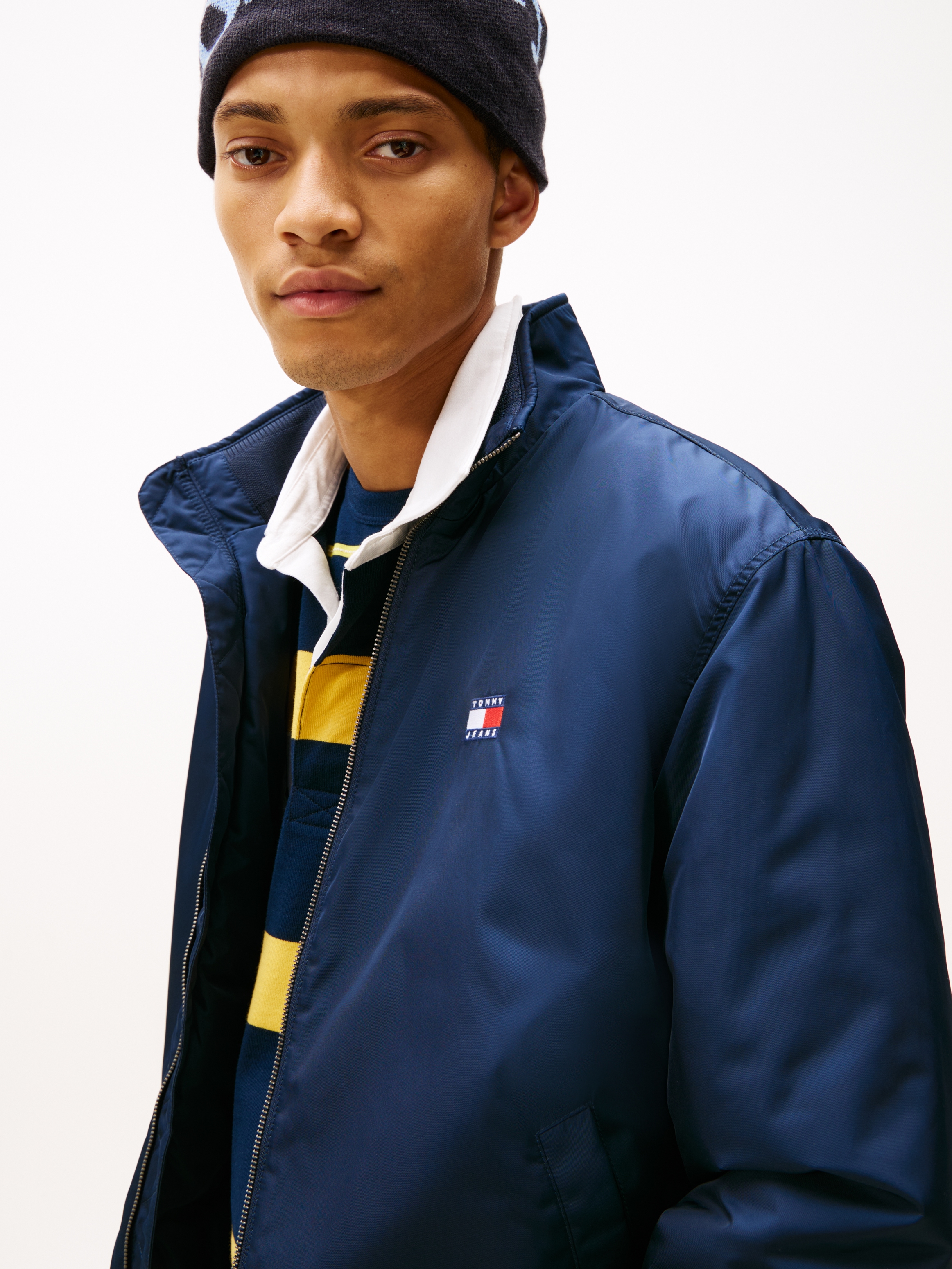 Tommy Jeans Blouson »TJM ESSENTIAL PADDED JACKET EXT«, glänzend, Stretchbündchen, Stehkragen
