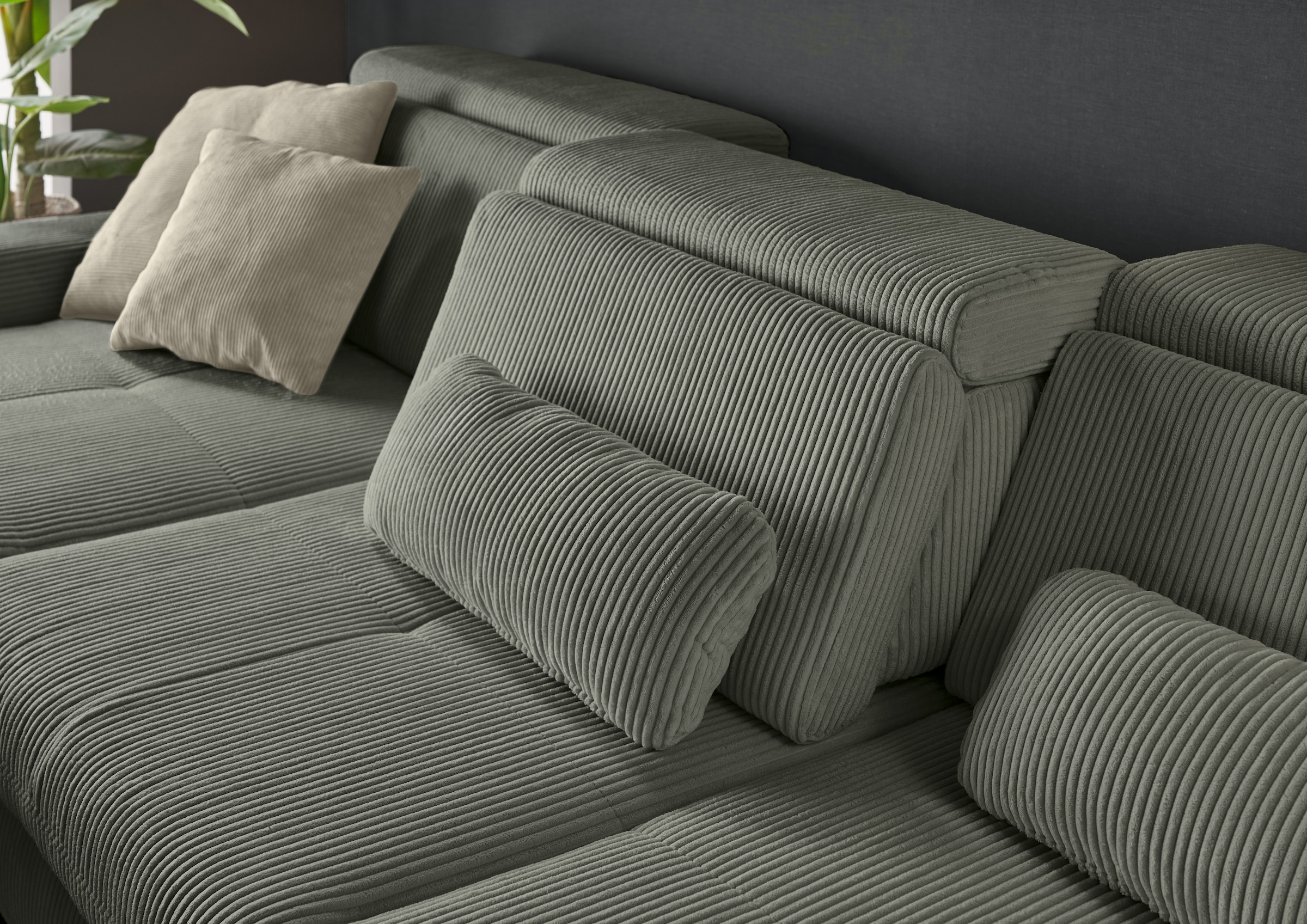 set one by Musterring Ecksofa »SO 3400 Sitzhöhe 47cm oder 49cm, Sitztiefe verstellbar, B/T: 307/195cm«, Kopteil verstellbar, mit Bettfunktion, in Cord, lind, Sitzhöhe 47