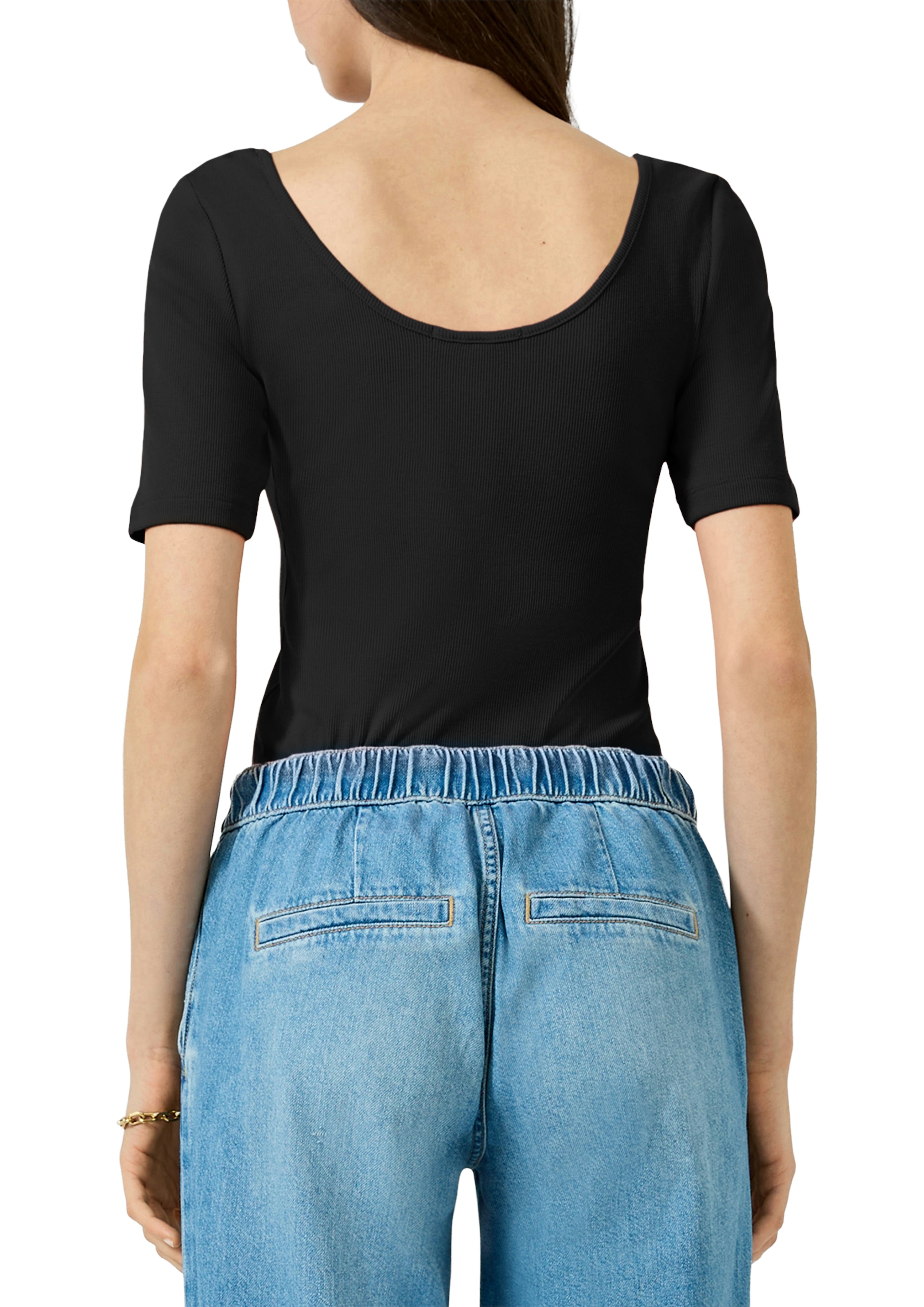 QS Rundhalsshirt Sommershirt mit weitem Rundhals vorn und hinten