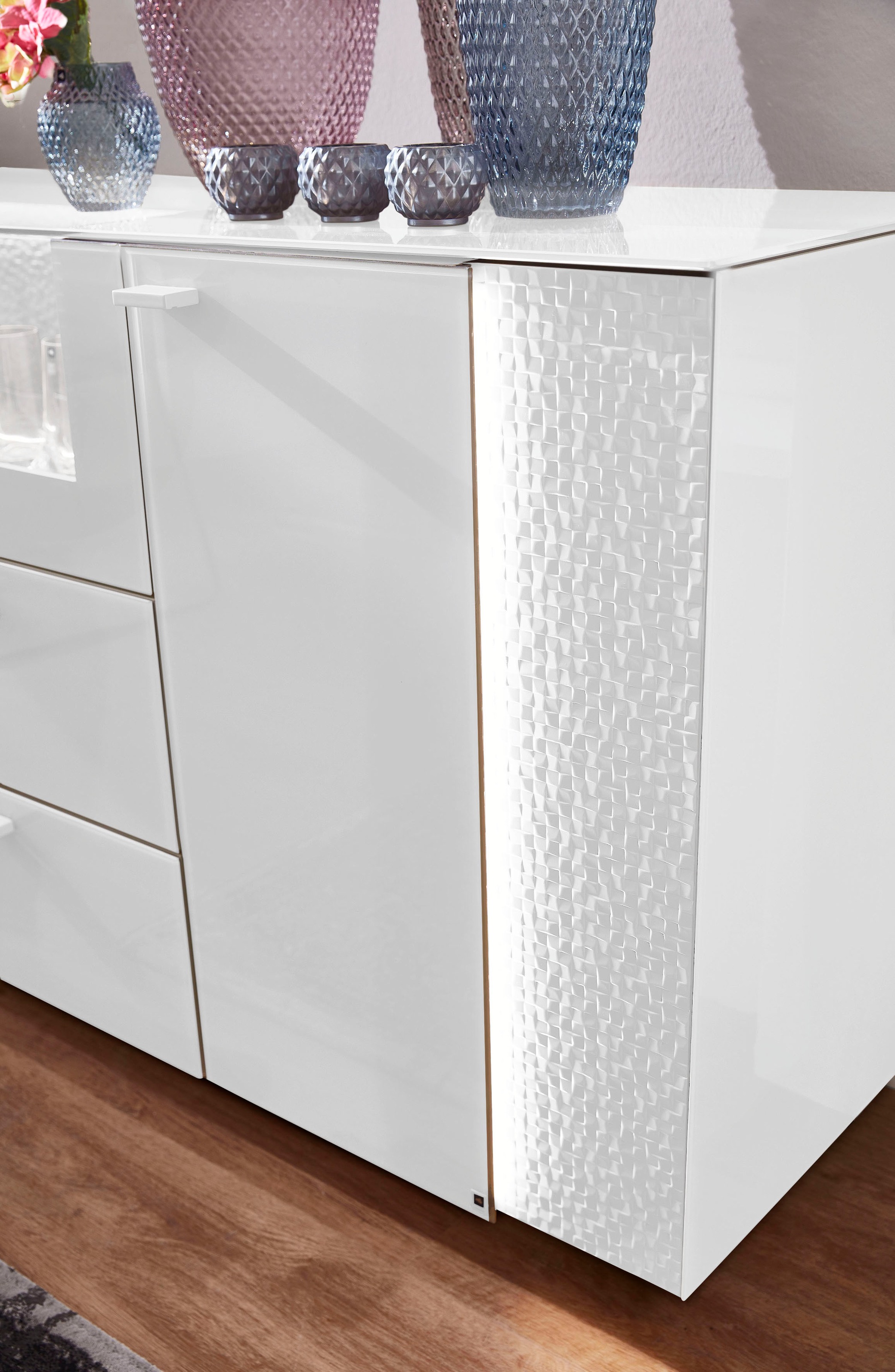 LEONARDO Sideboard »AUREA«, mit Pailletten-Akzent, wahlweise mit Beleuchtung
