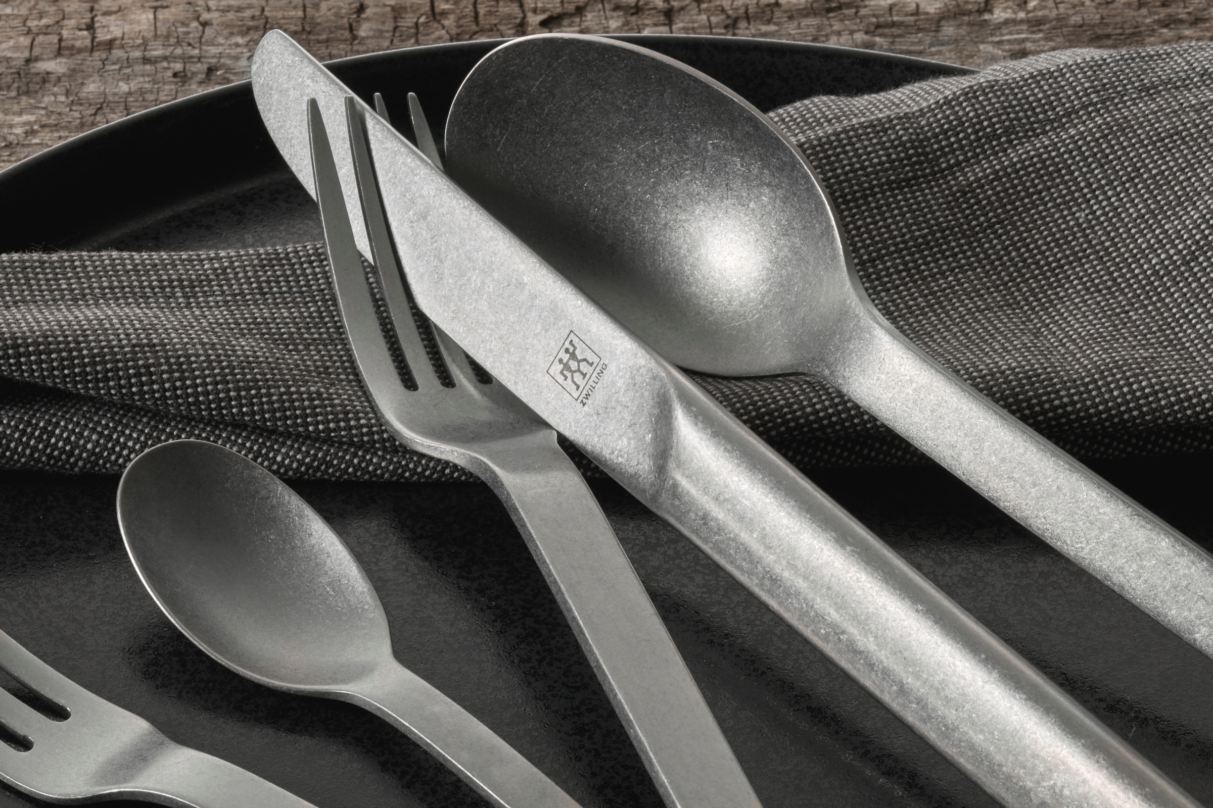 Zwilling Besteck-Set »Minimale, mattiert«, (Set, 68 tlg.), Rostfrei