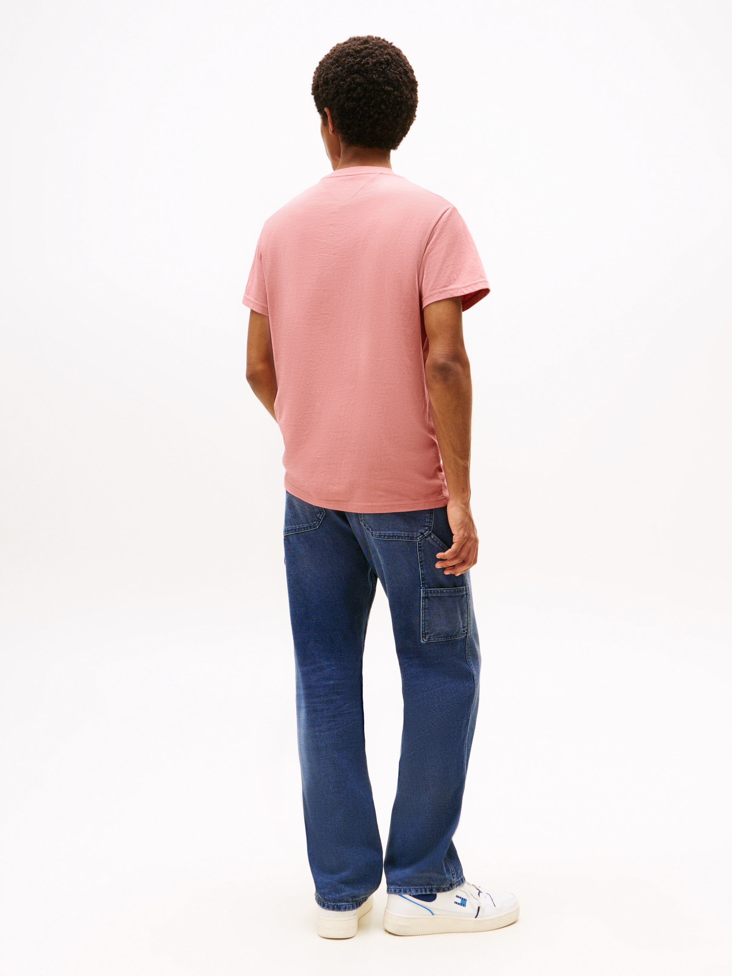 Tommy Jeans T-Shirt »TJM SLIM LINEAR CHEST TEE EXT« Mit Rundhalsausschnitt