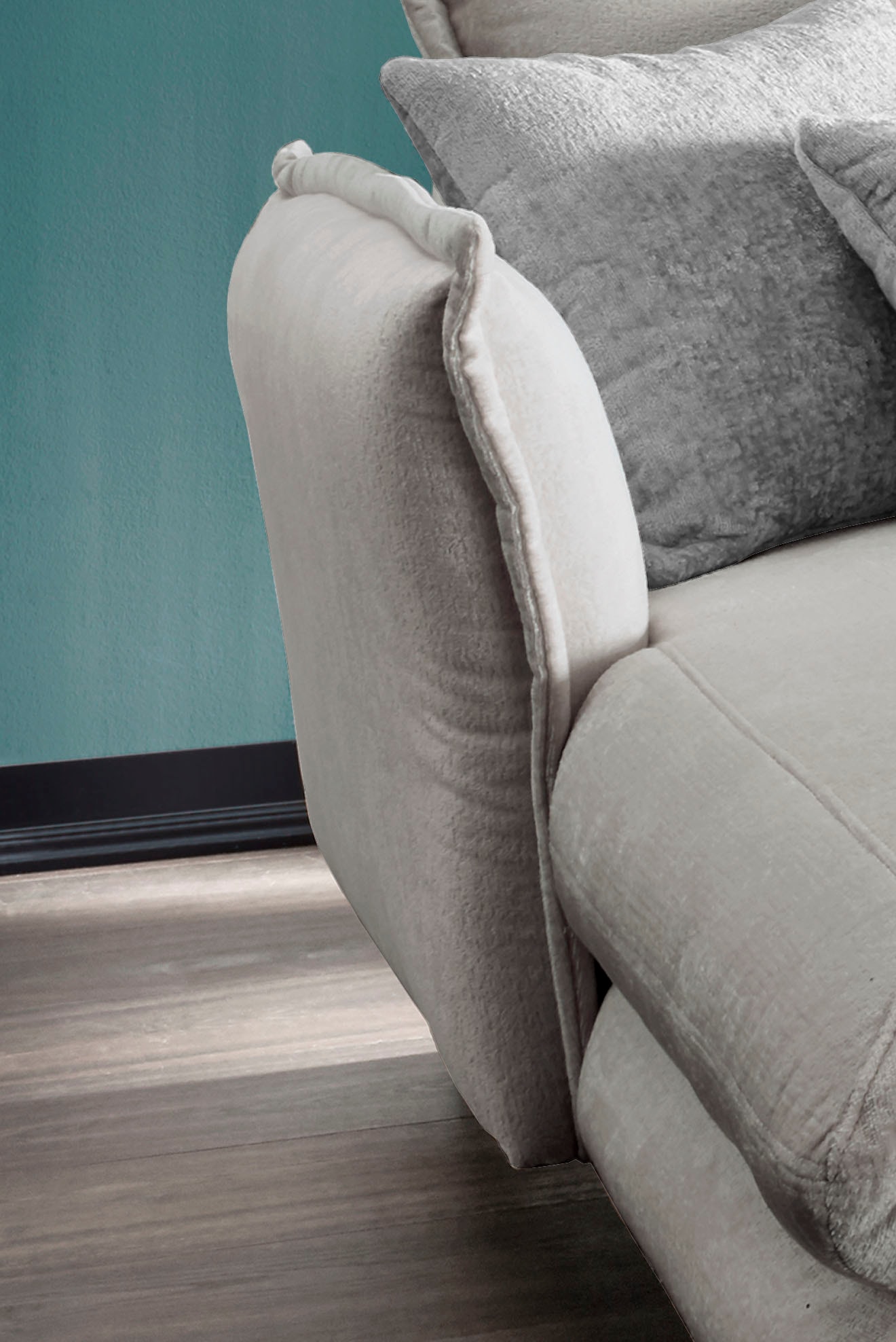 INOSIGN Ecksofa »Lazio modern und bequem, schmale Armlehnen, tolle Detailverarbeitung«, zwei verschiedene Fußfarben wählbar
