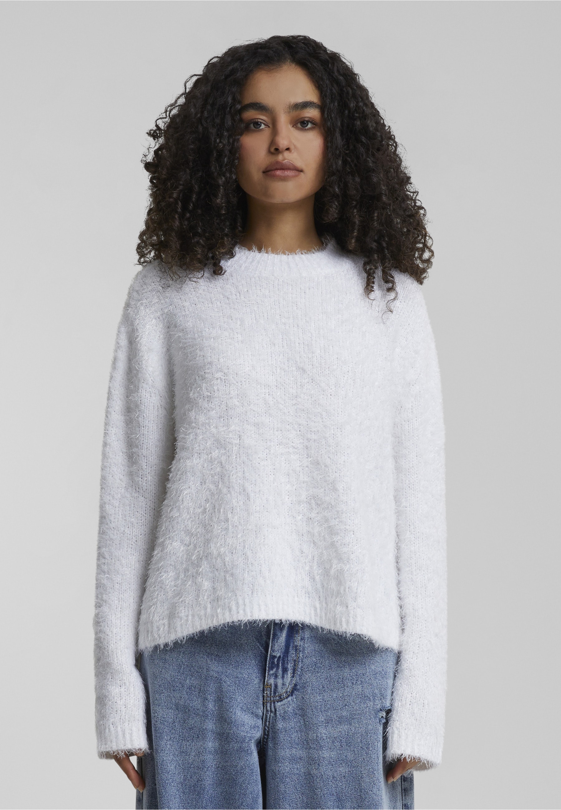 URBAN CLASSICS Fleecepullover »Urban Classics Damen Ladies Feather Mock Neck Sweater«, 1 Stk.
