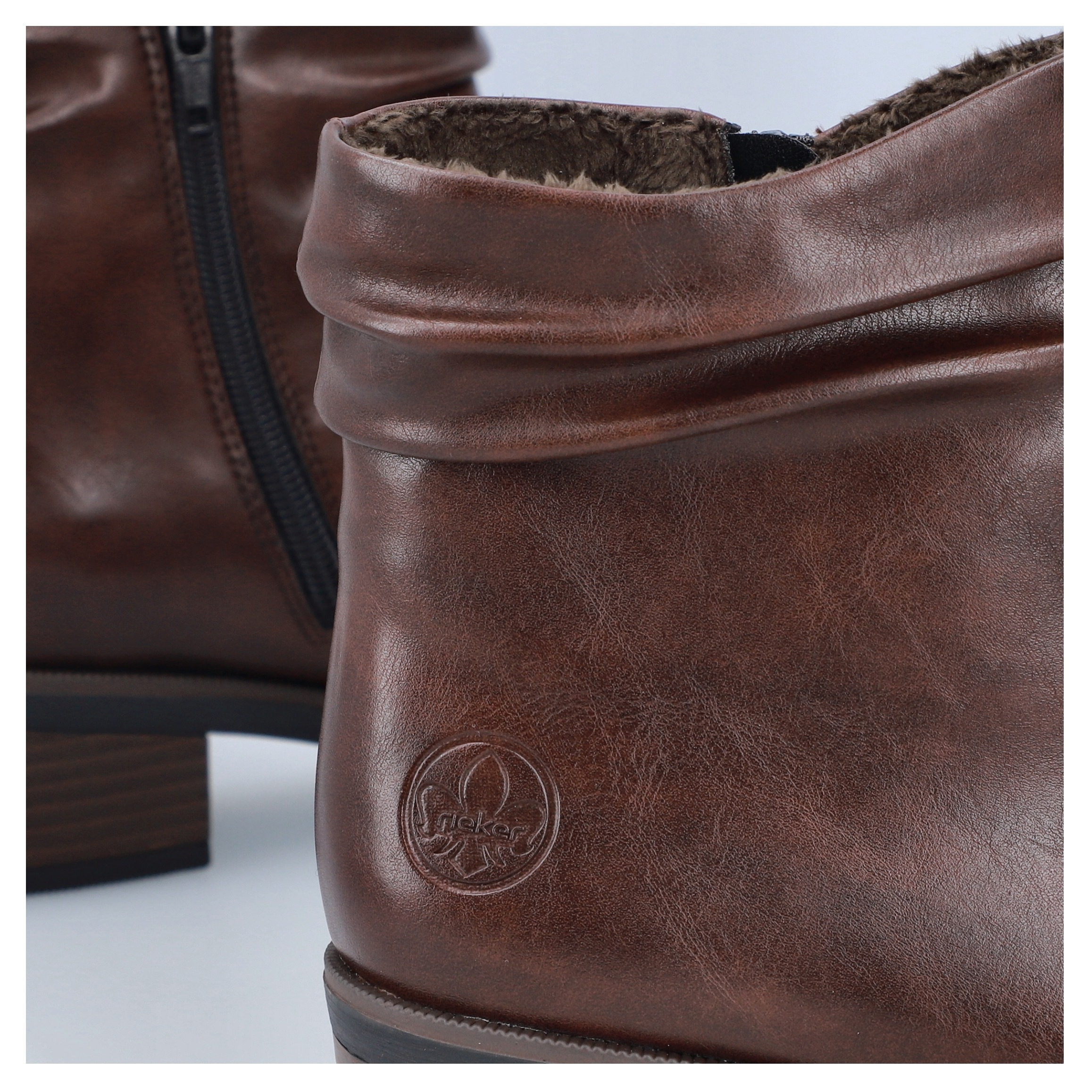 Rieker Stiefelette, Boots, Blockabsatz, slouchy Schaft, mit Innenreißverschluss