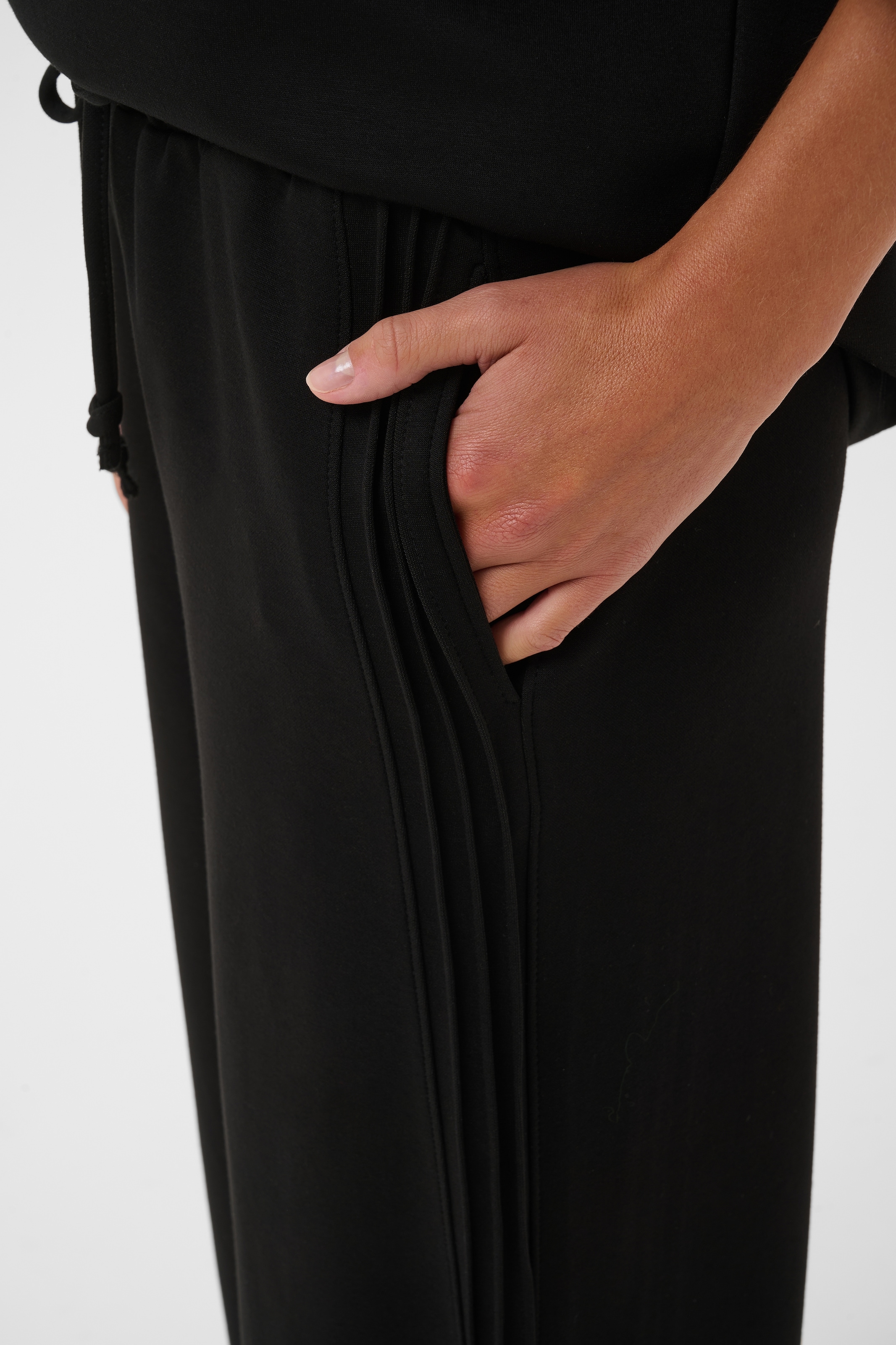 Saint Tropez Loungehose »TheoSZ Pant«  Materialmix, Loose fit