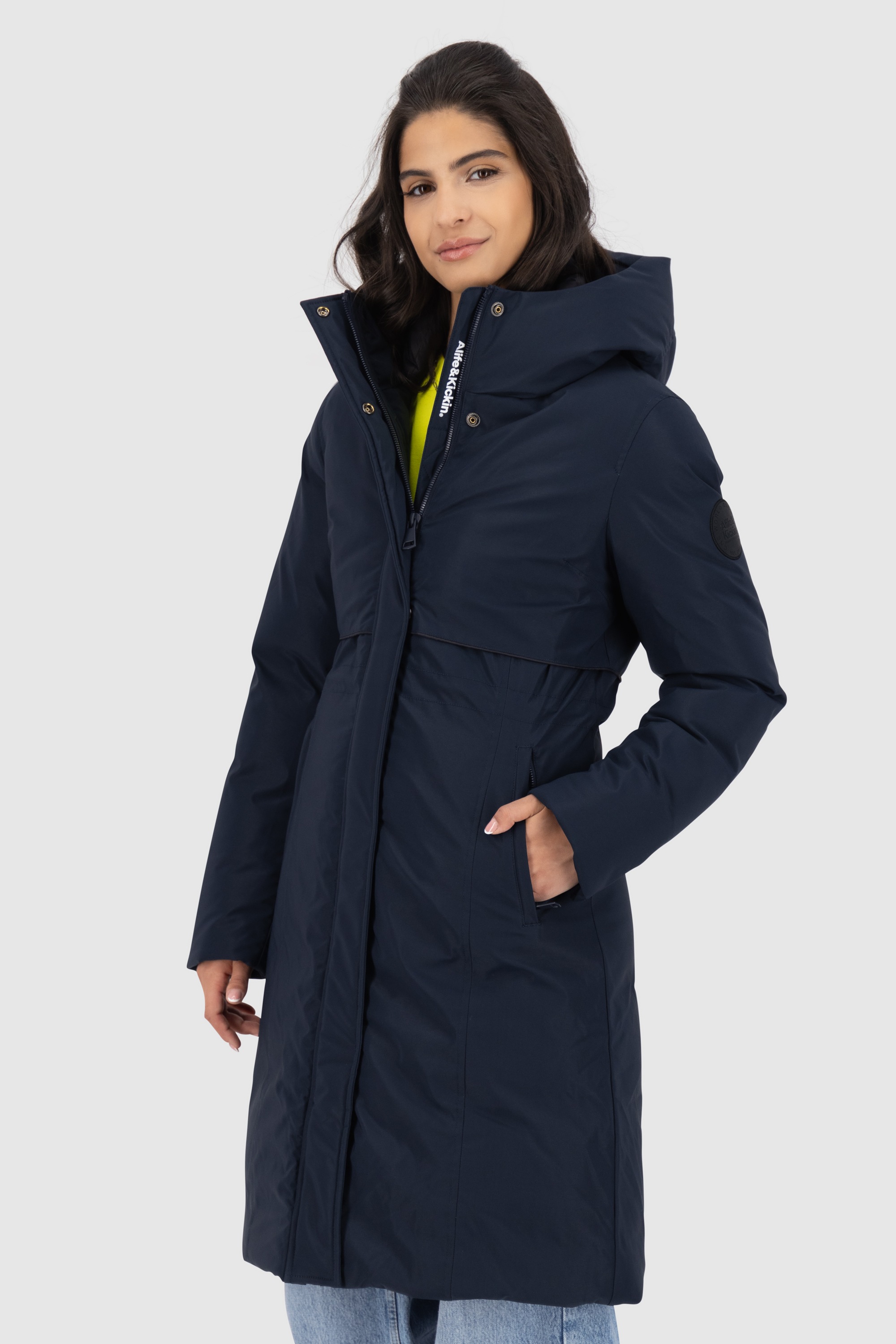 Alife & Kickin Steppjacke »Damen CarsynAK A«, mit Kapuze, Wintermantel mit regulierbarem Taillen- Kordelzug und Kapuze