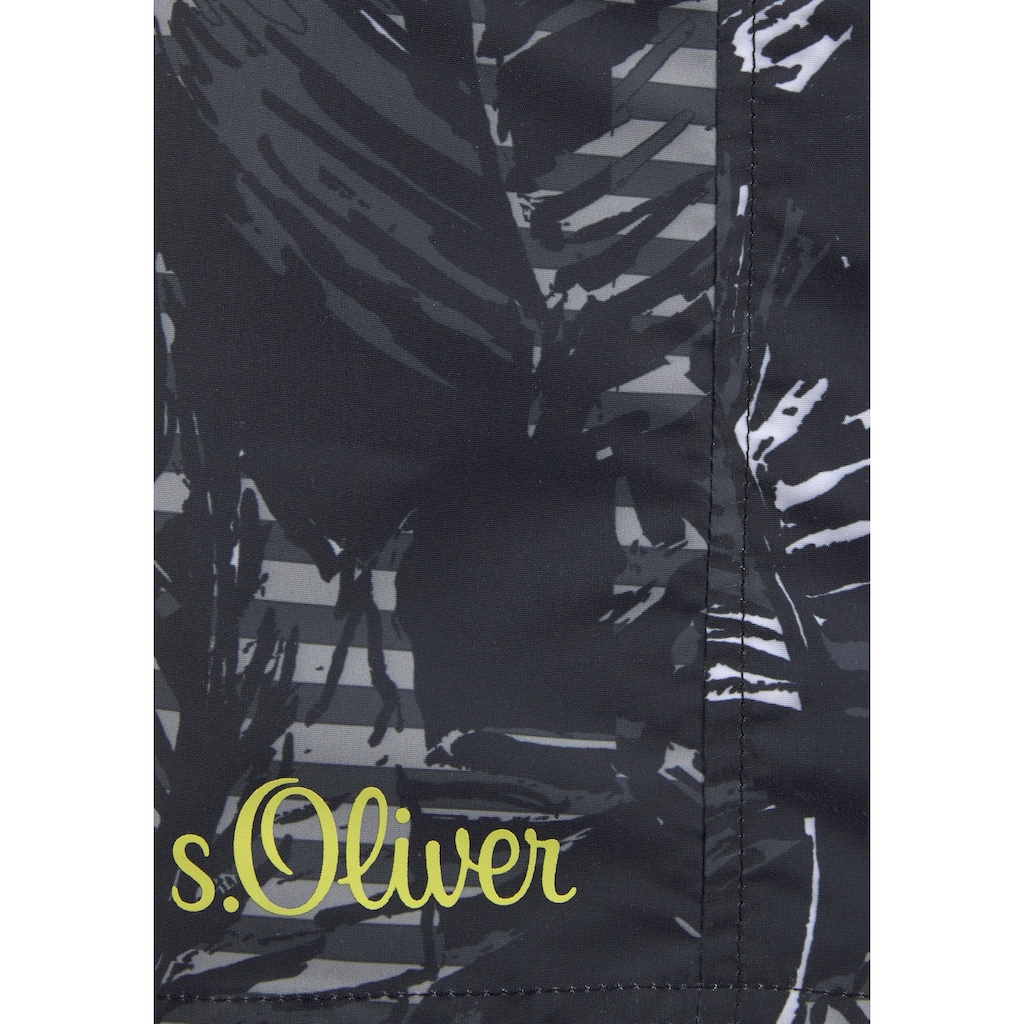 s.Oliver Badeshorts »Blade«, mit trendigem Palmenprint