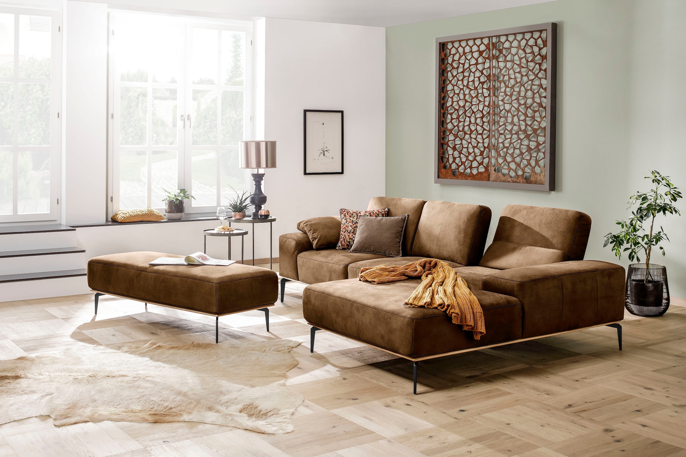 W.SCHILLIG Ecksofa »run, Designsofa mit tollem Sitzkomfort, bequem, L-Form« mit Holzsockel, Füße in Schwarz pulverbeschichtet, Breite 279 cm