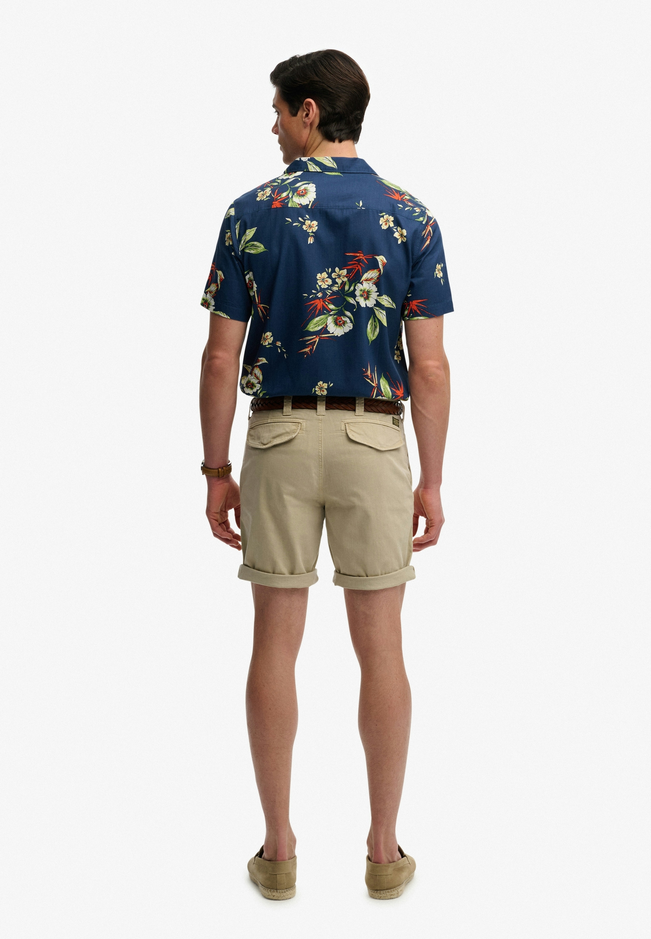 Superdry Chinoshorts »UTILITY CHINO SHORT«  mit Baumwollmischung, Relaxed Fit, knielang, aus Webmaterial