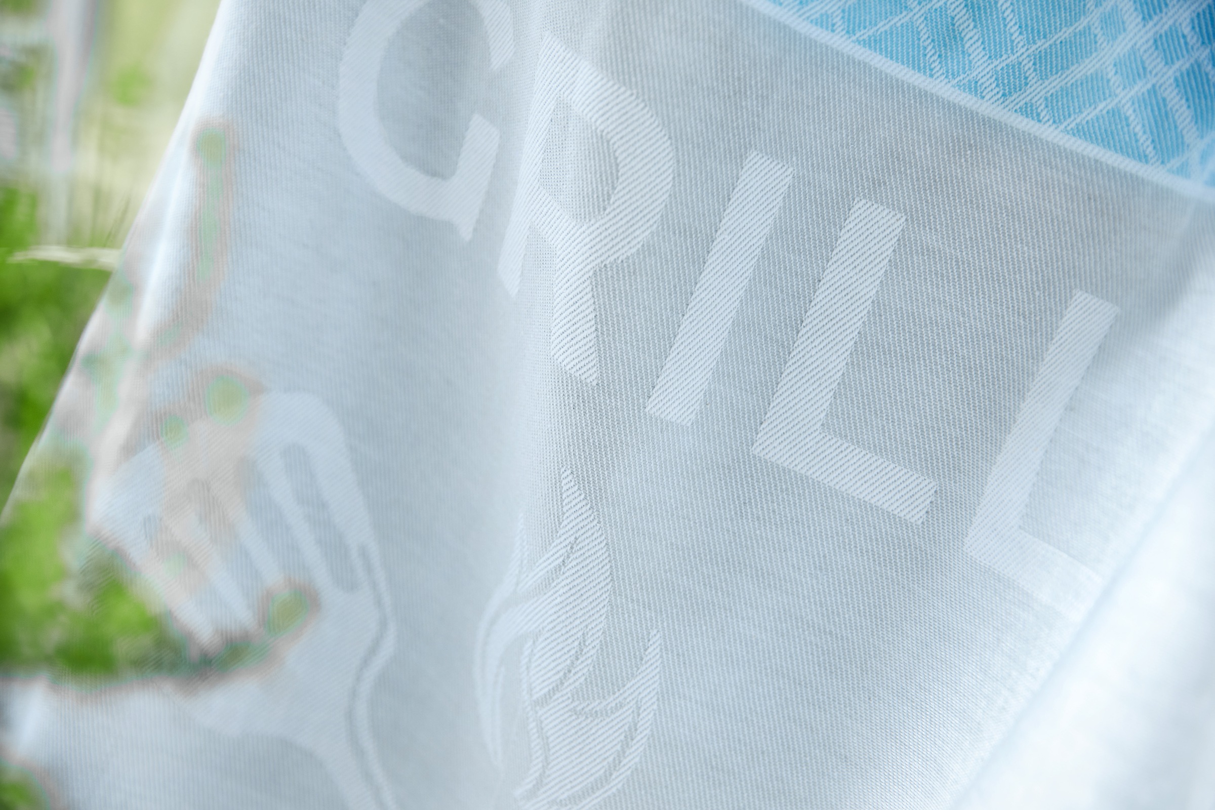 Dyckhoff Geschirrtuch »Grill & Chill, mit 3 verschiedenen Motiven, Maße je Tuch ca. 50x70 cm«, (Set, 3 tlg.), aus 100% Baumwolle, mit Grillbesteck-Motiv und Schriftzug