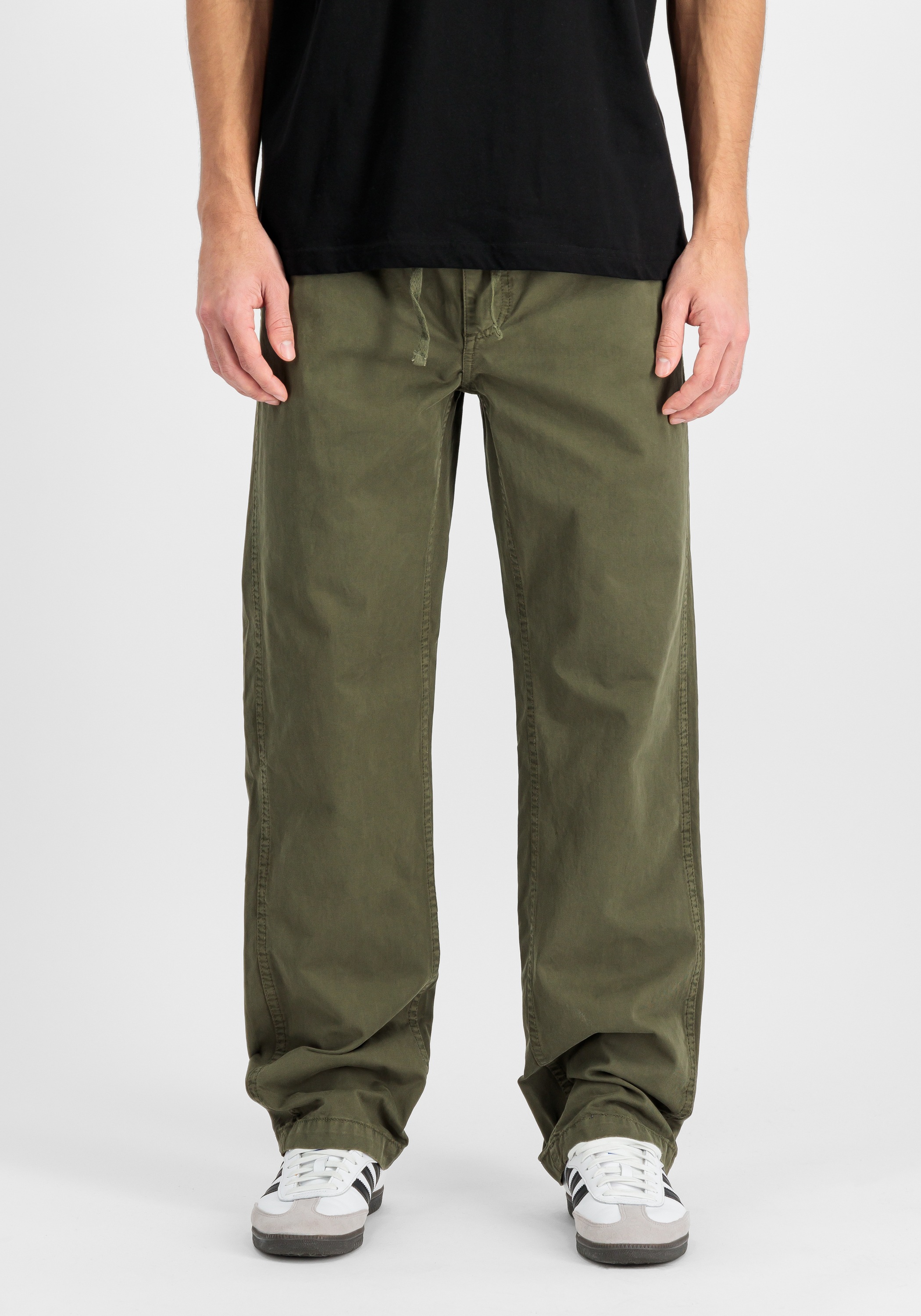 Alpha Industries Shorts »Alpha Industries Men - Pants Basic Cotton Pants«