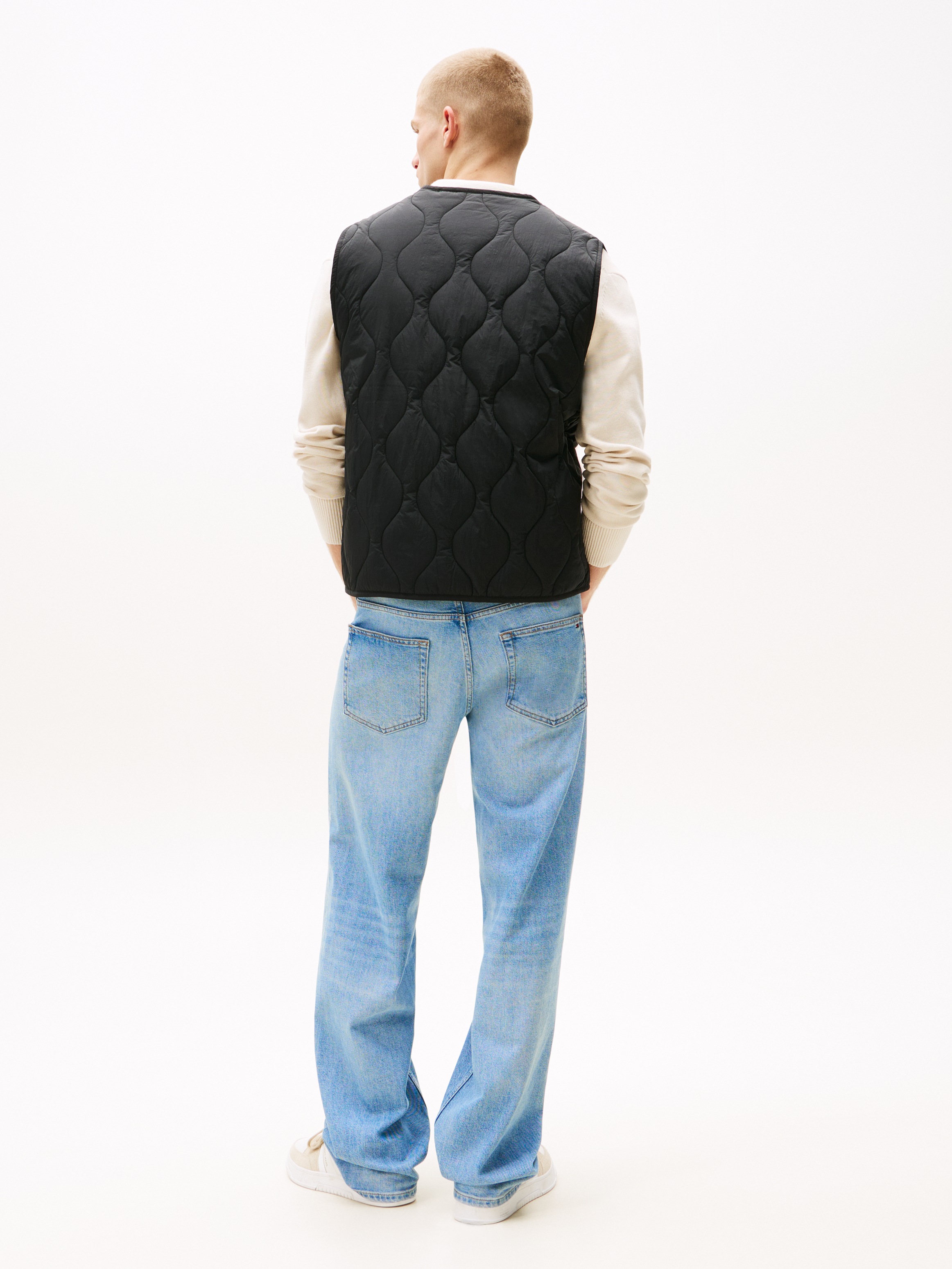 Tommy Jeans Steppweste »TJM QUILTED VEST EXT«, Mit Rundhalsausschnitt