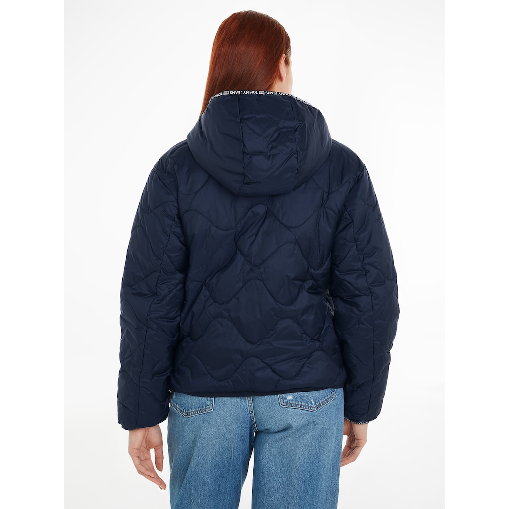 Tommy Jeans Steppjacke »TJW QUILTED TAPE HOOD PUFFER EXT«, mit Kapuze