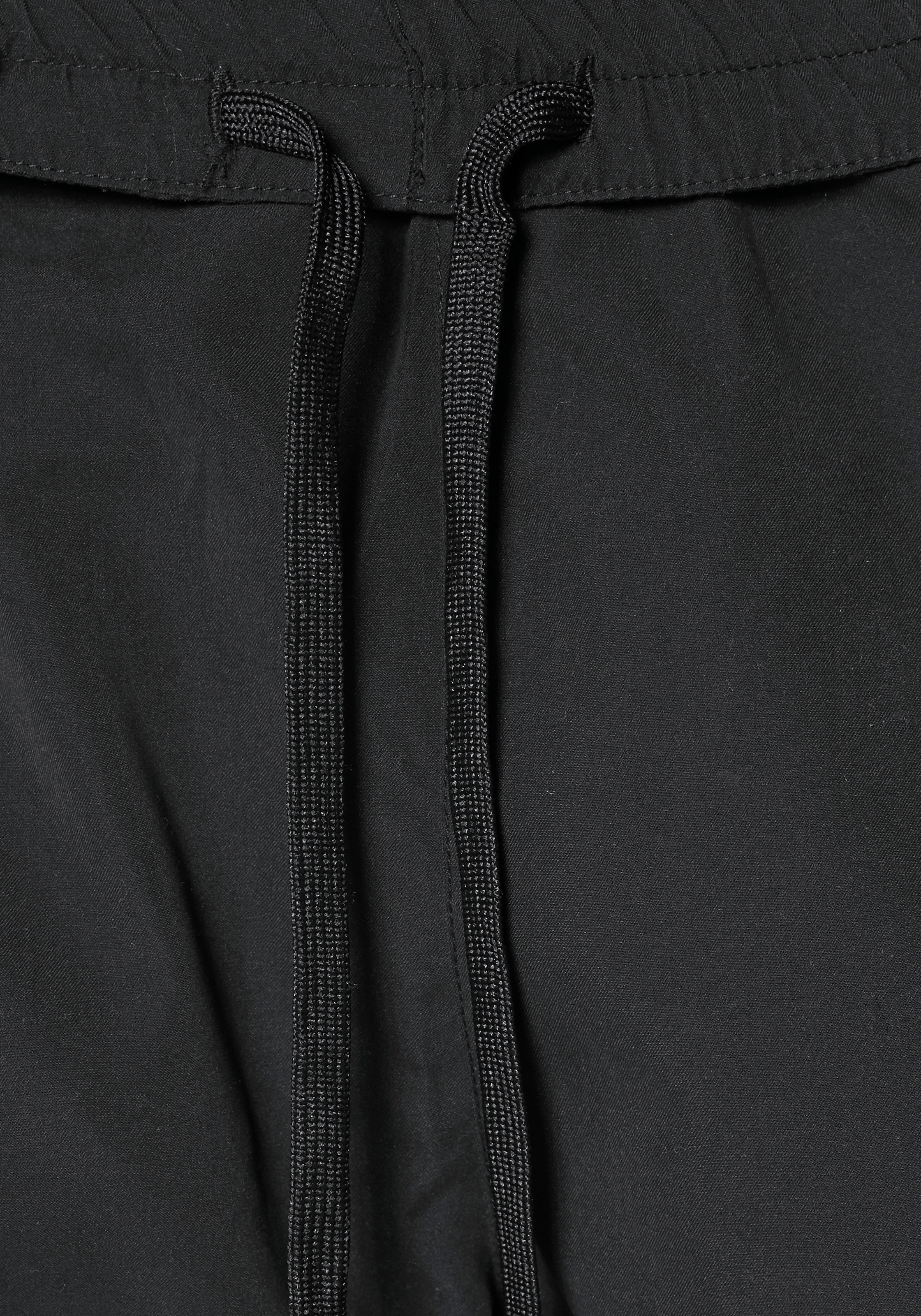 Bruno Banani Funktionsshorts »aus recyceltem Material«