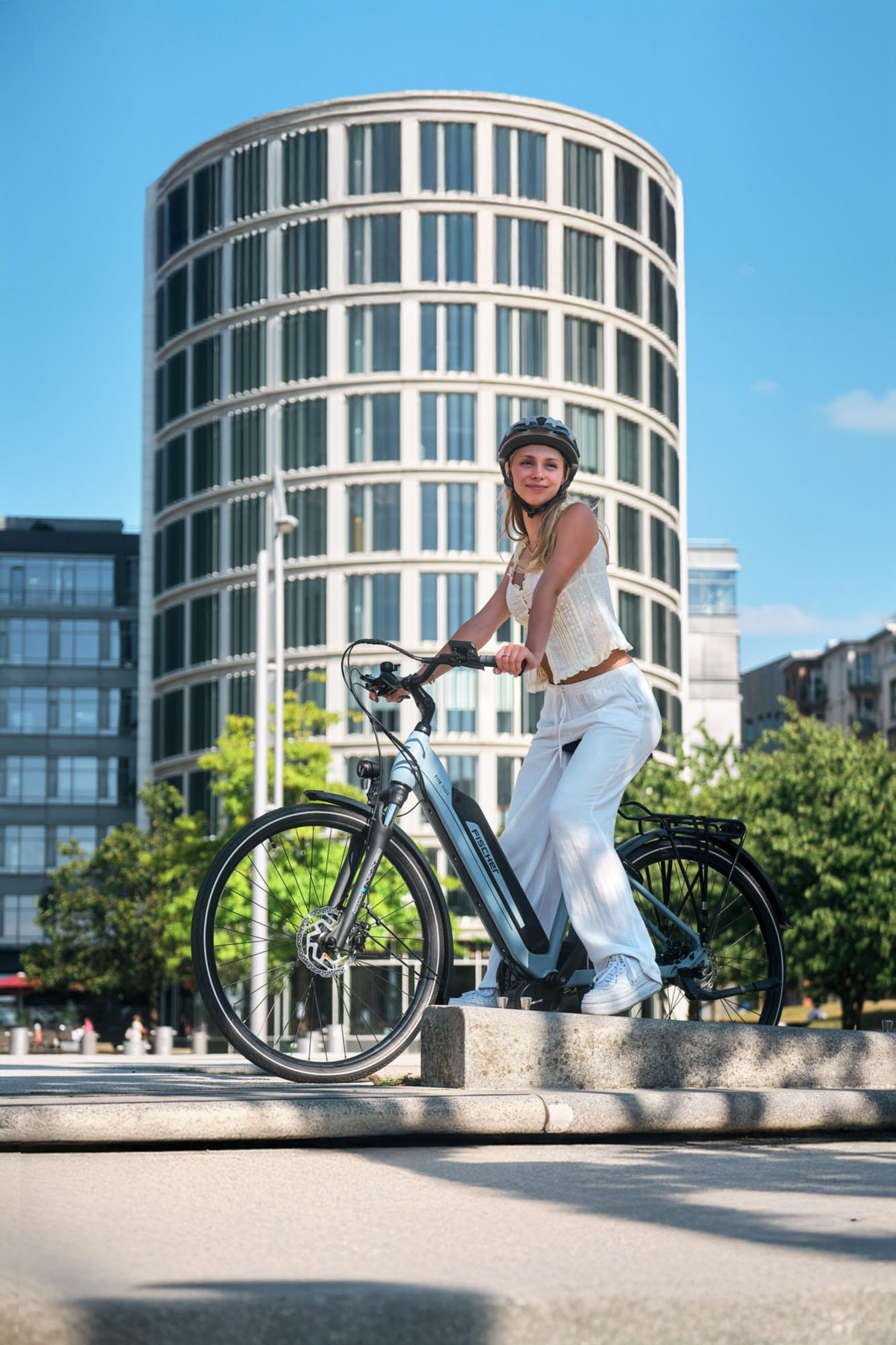 FISCHER Fahrrad »CITA 2404 688 43« 7 Gang Shimano NEXUS Schaltwerk Mittelmotor mit Akku-Ladegerät;mit Werkzeug, 