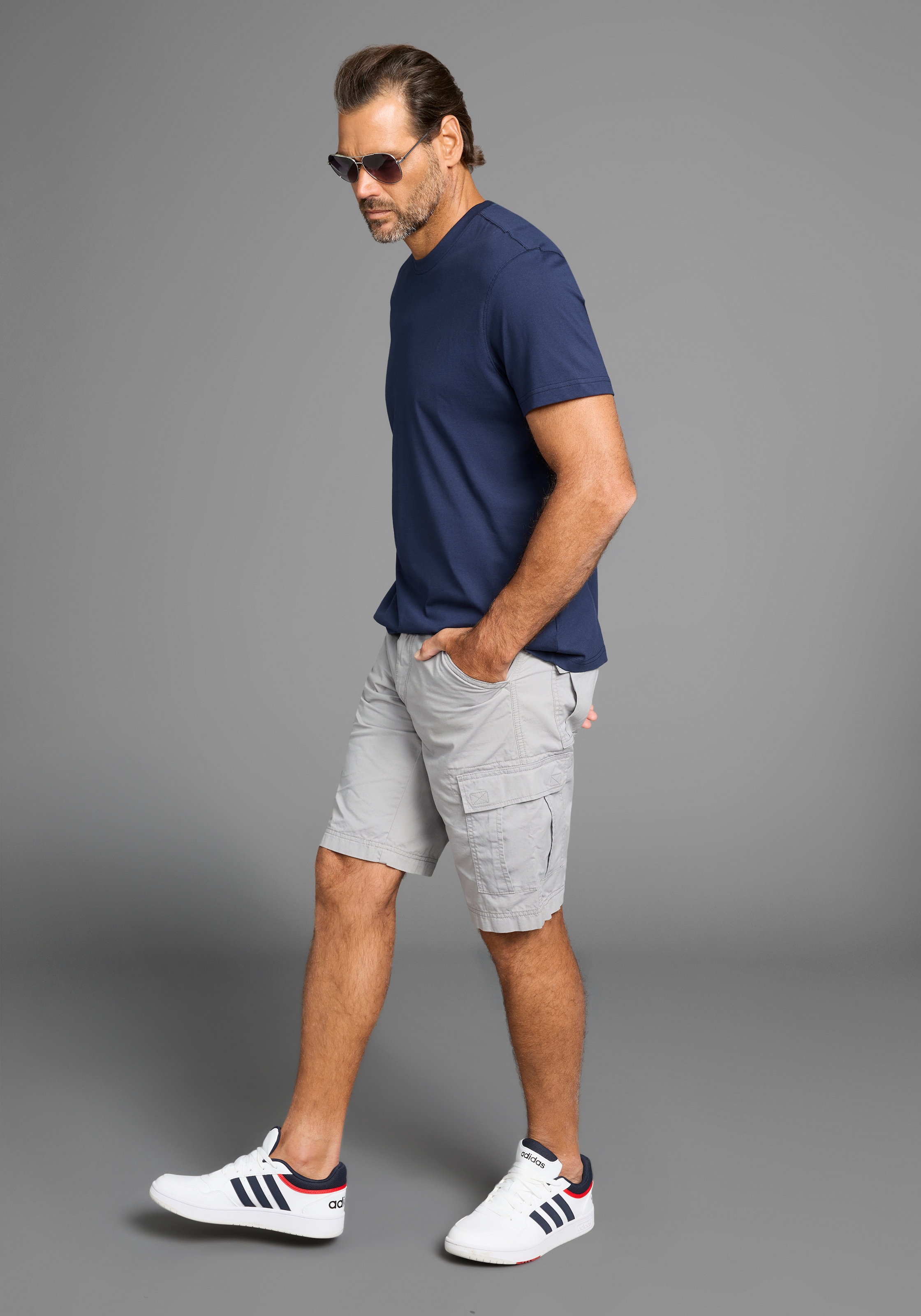 Man's World T-Shirt »neue Farben!«, (3er-Pack), Kurzarm, unifarben, Rundhals, aus Baumwolle