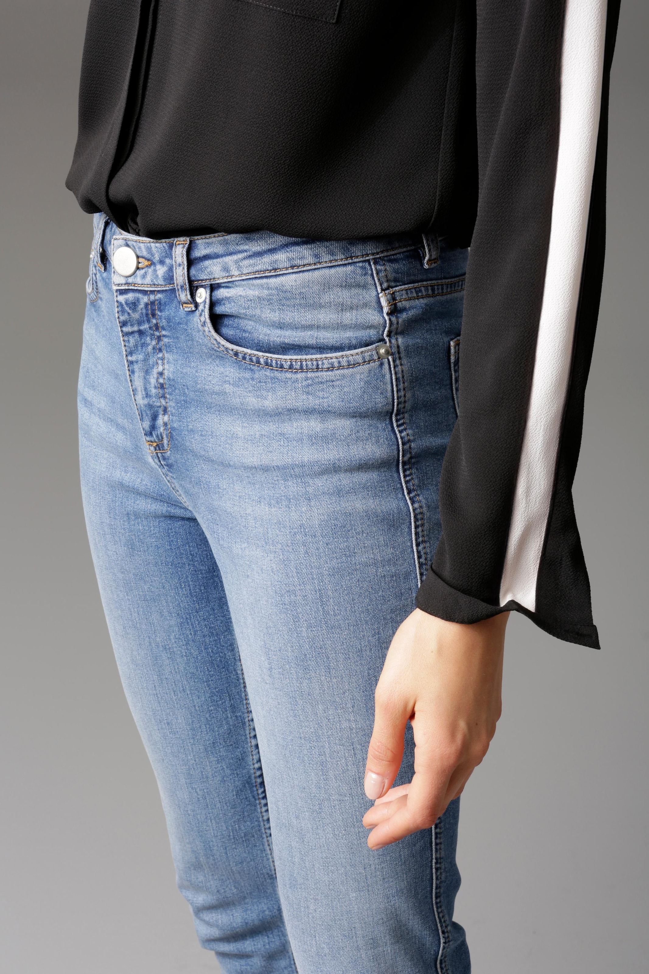 kaufen im Aniston Online-Shop CASUAL regular Waist Slim-fit-Jeans,
