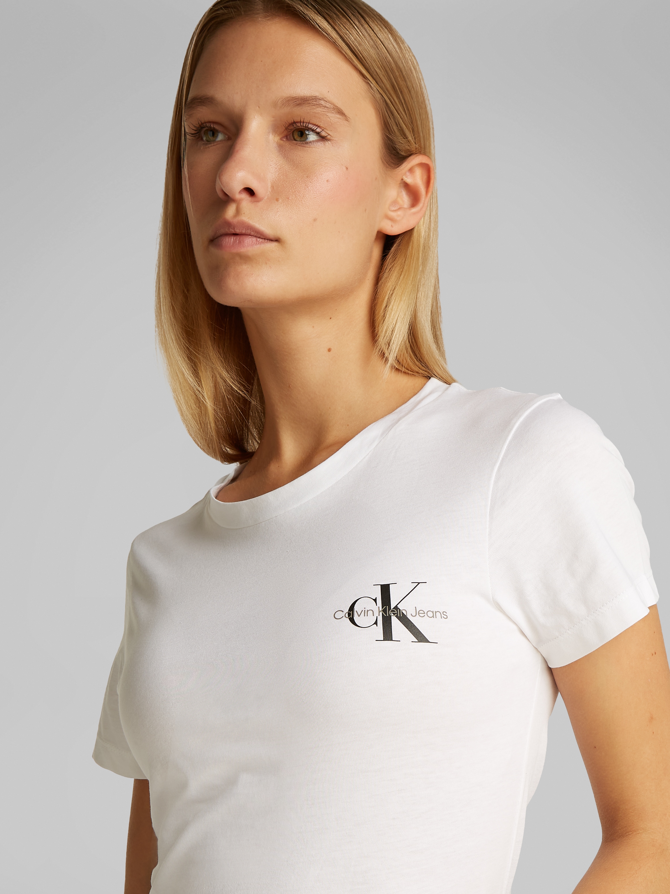 Calvin Klein Jeans Rundhalsshirt »2-PACK MONOLOGO SLIM TEE«, (Packung, 2 tlg., 2er-Pack), mit Calvin Klein Jeans Logoprint auf der Brust