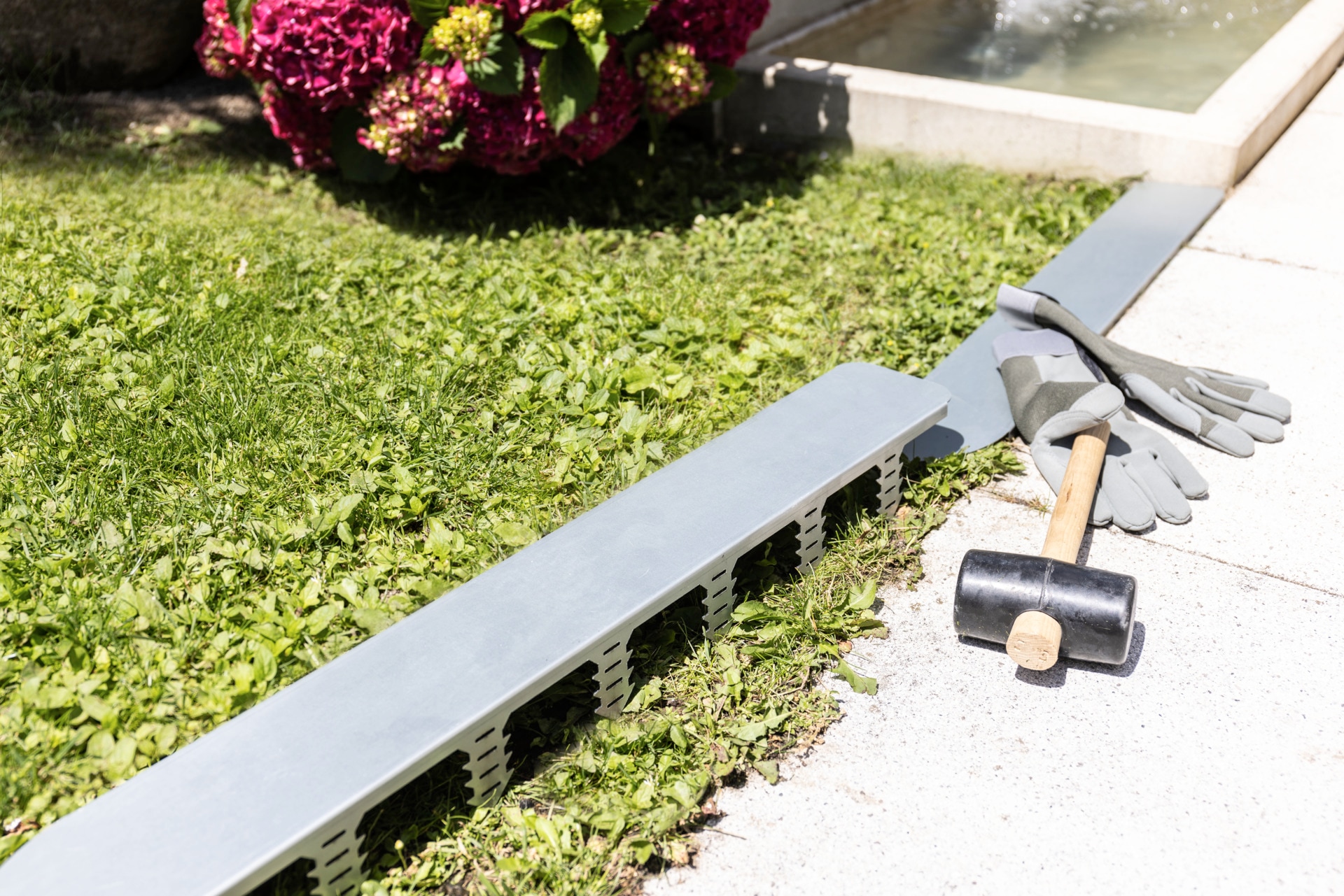 Windhager Rasenkante »Easymow, Mähkante für Mähroboter« einfache Abgrenzung von Rasen und Beet, 80 x 11 x 7 cm