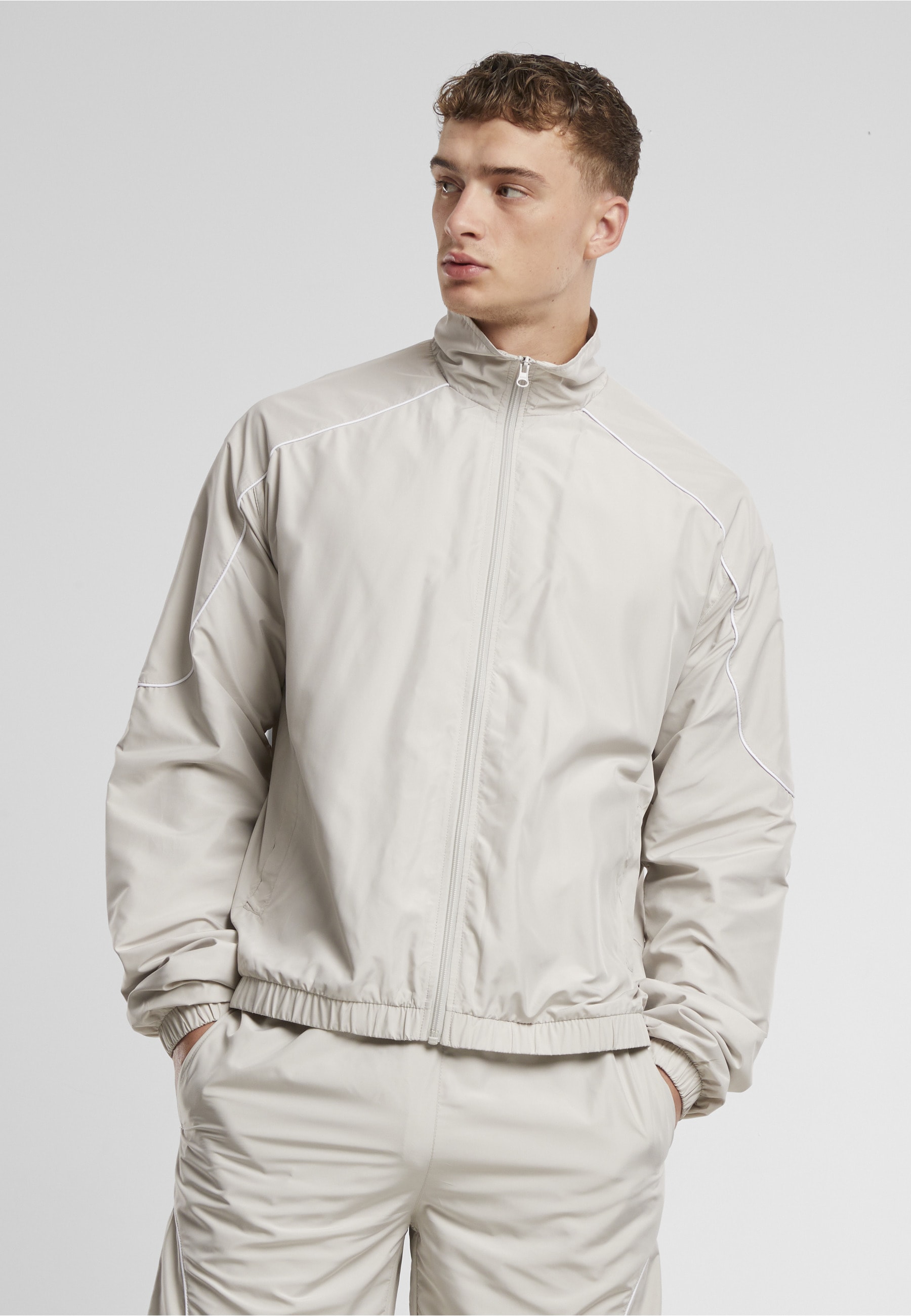 URBAN CLASSICS Trainingsjacke »Urban Classics Piped Panel Trackjacket« 1 Stk. tlg. ohne Kapuze