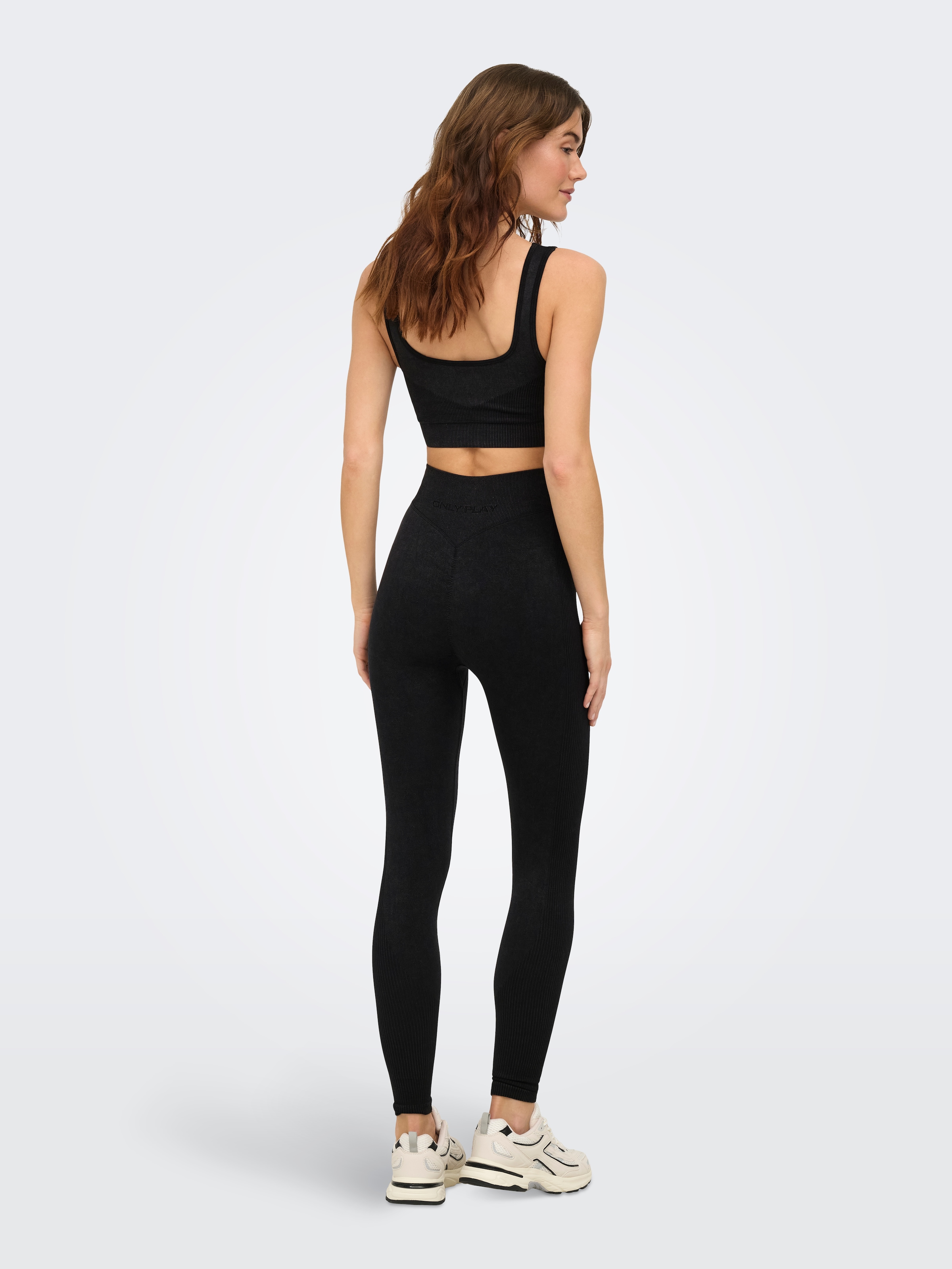 ONLY Play Sport-BH »ONPEDDA-2 SEAM BRA NOOS« Regular Fit, aus Polyamid und Elasthan, atmungsaktiv, ohne Verschluss
