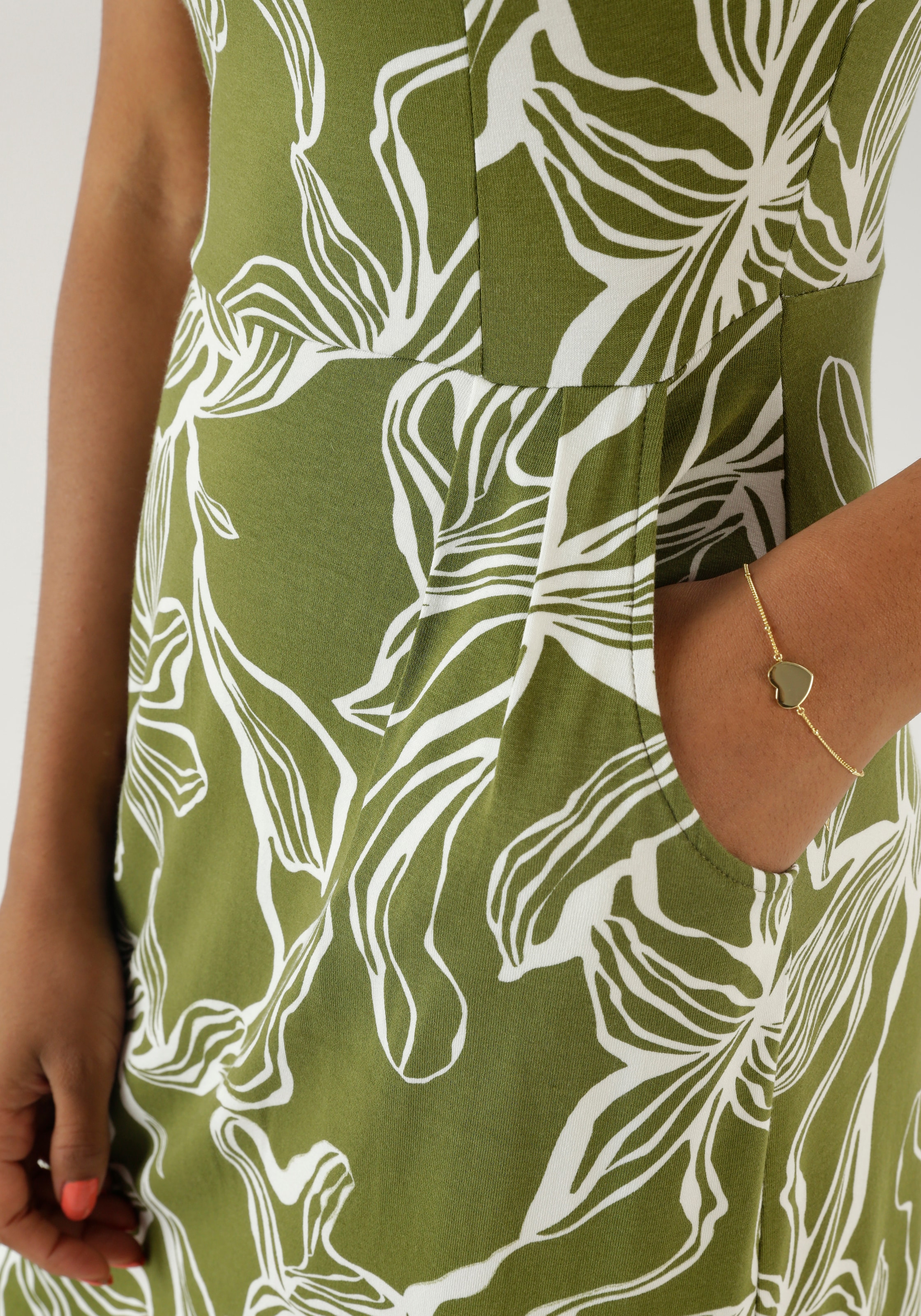 Aniston SELECTED Sommerkleid, mit zwei Eingriffstaschen
